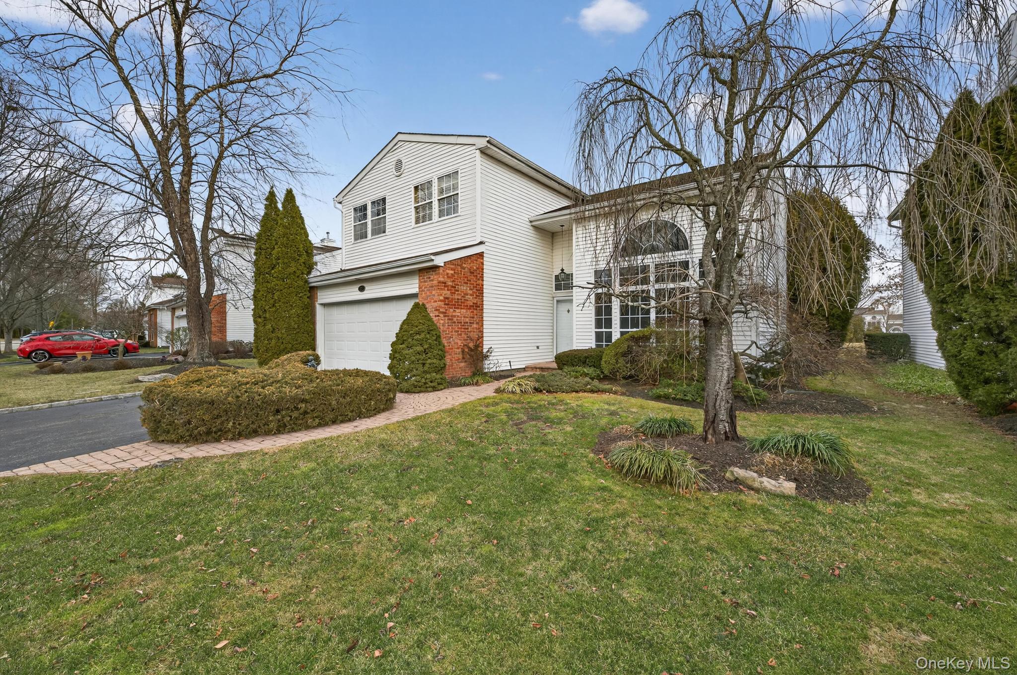 #2 photo, 27 Hamlet Drive, Commack , NY 11725