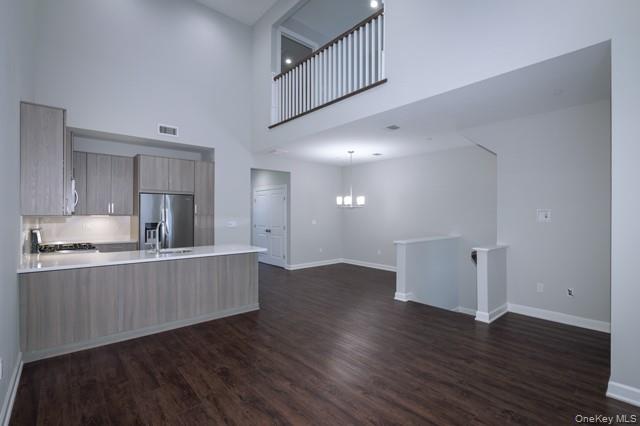 #4 photo, 120 Sutton Court, Mount Sinai , NY 11766