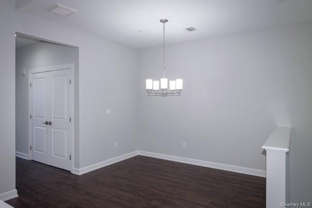 #5 photo, 120 Sutton Court, Mount Sinai , NY 11766