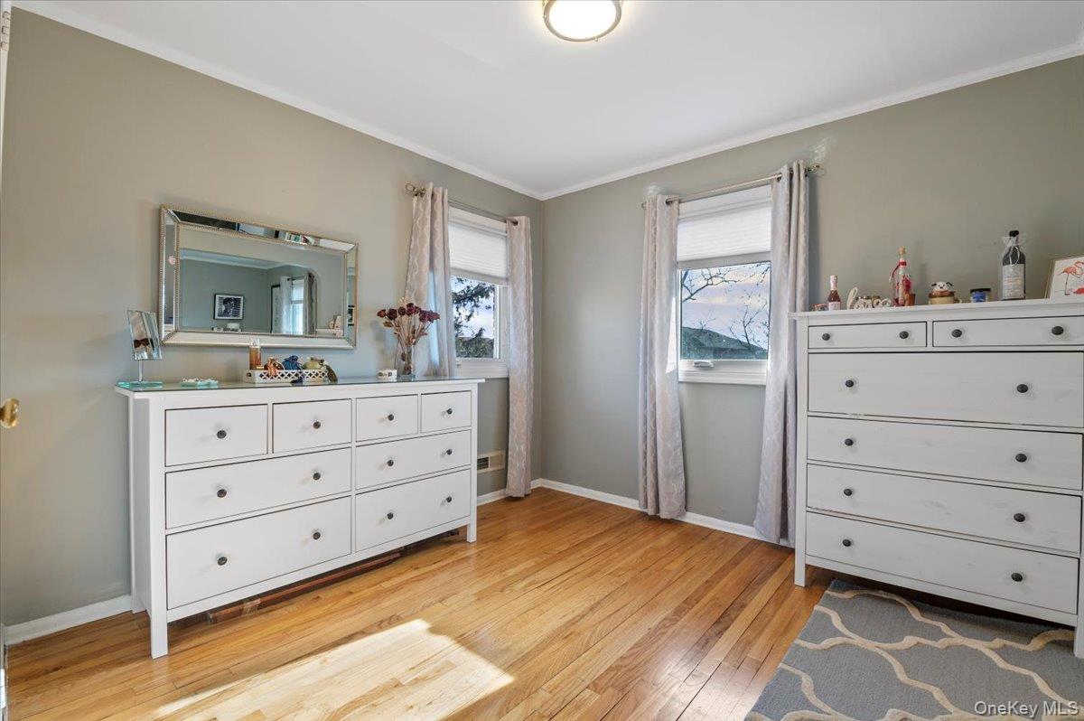 #13 photo, 780 Regent Drive, Westbury , NY 11590