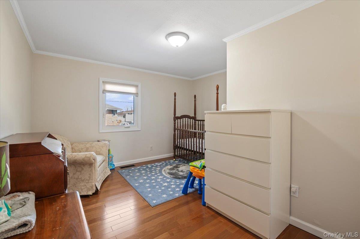 #19 photo, 780 Regent Drive, Westbury , NY 11590