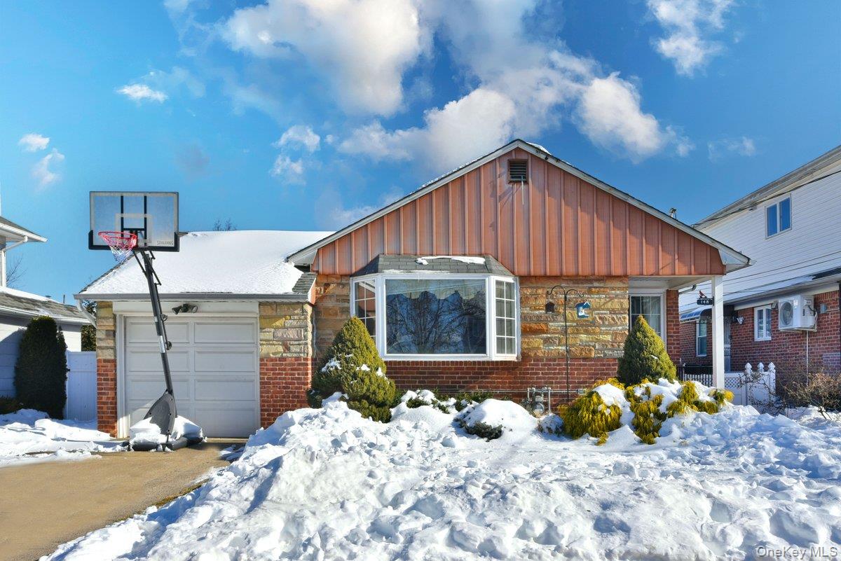 #1 photo, 148 Simonson Road, Mineola , NY 11501