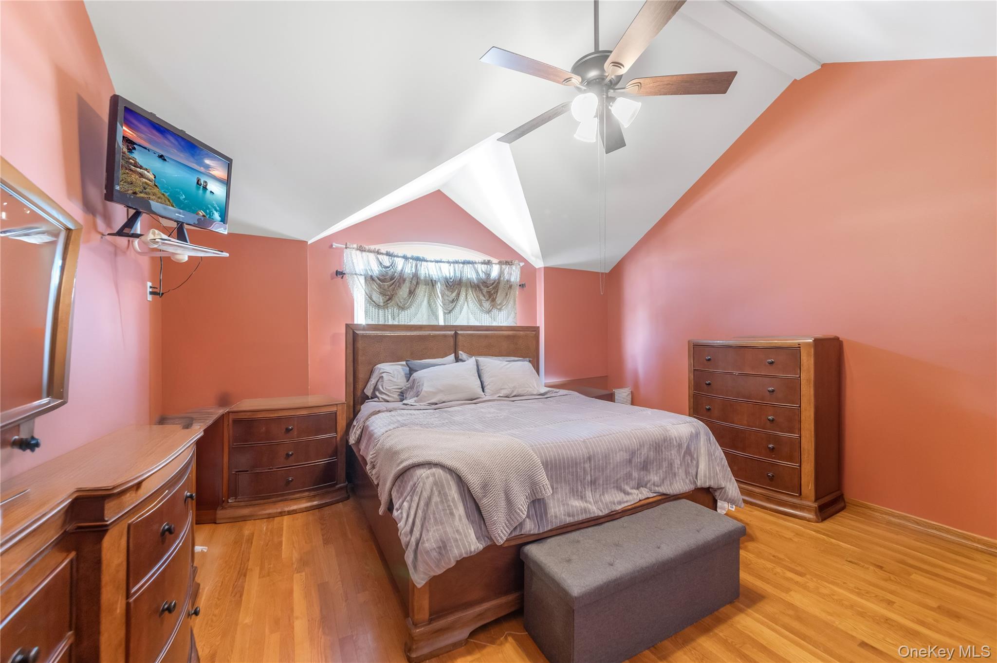 #6 photo, 588 Yetman Avenue, Staten Island , NY 10307