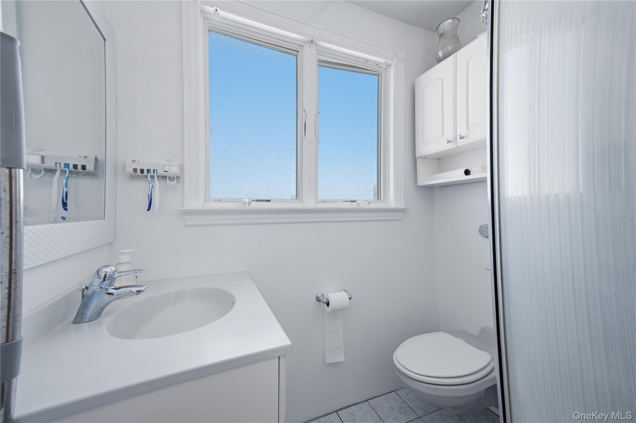 #19 photo, 142 Jamaica Avenue, Medford , NY 11763