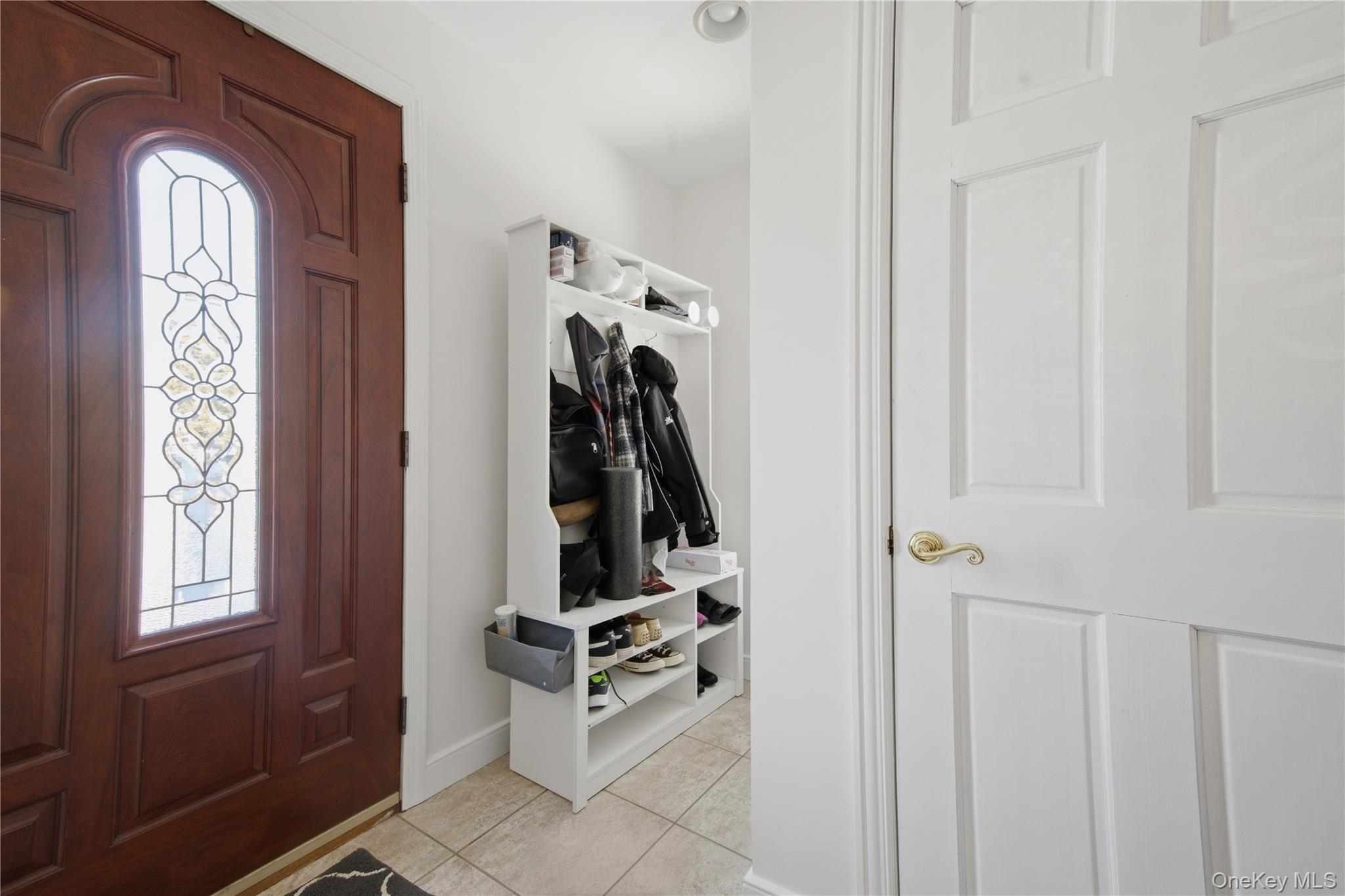 #4 photo, 142 Jamaica Avenue, Medford , NY 11763