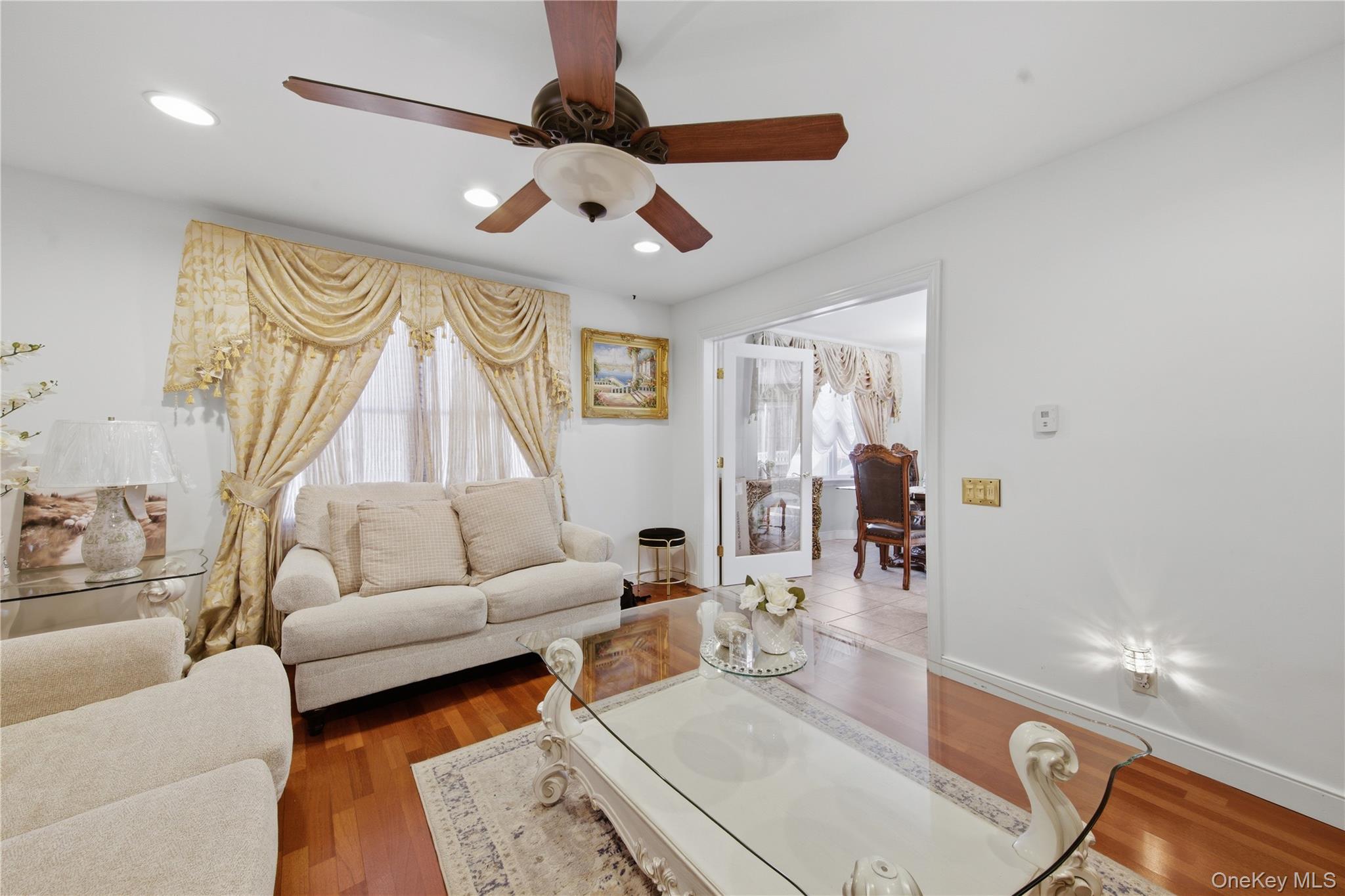 #9 photo, 142 Jamaica Avenue, Medford , NY 11763