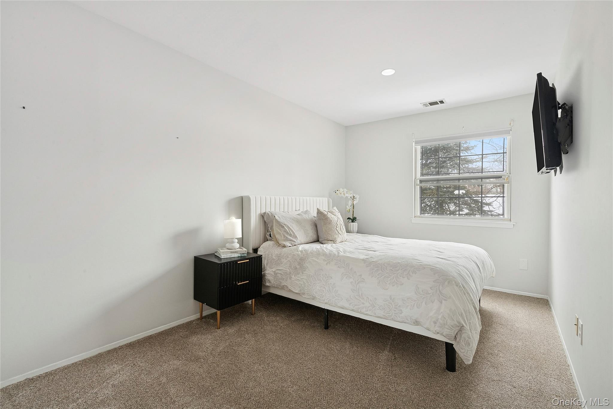 #10 photo, 137 Woodlake Drive, নাসাউ কাউন্টি Woodbury , NY 11797