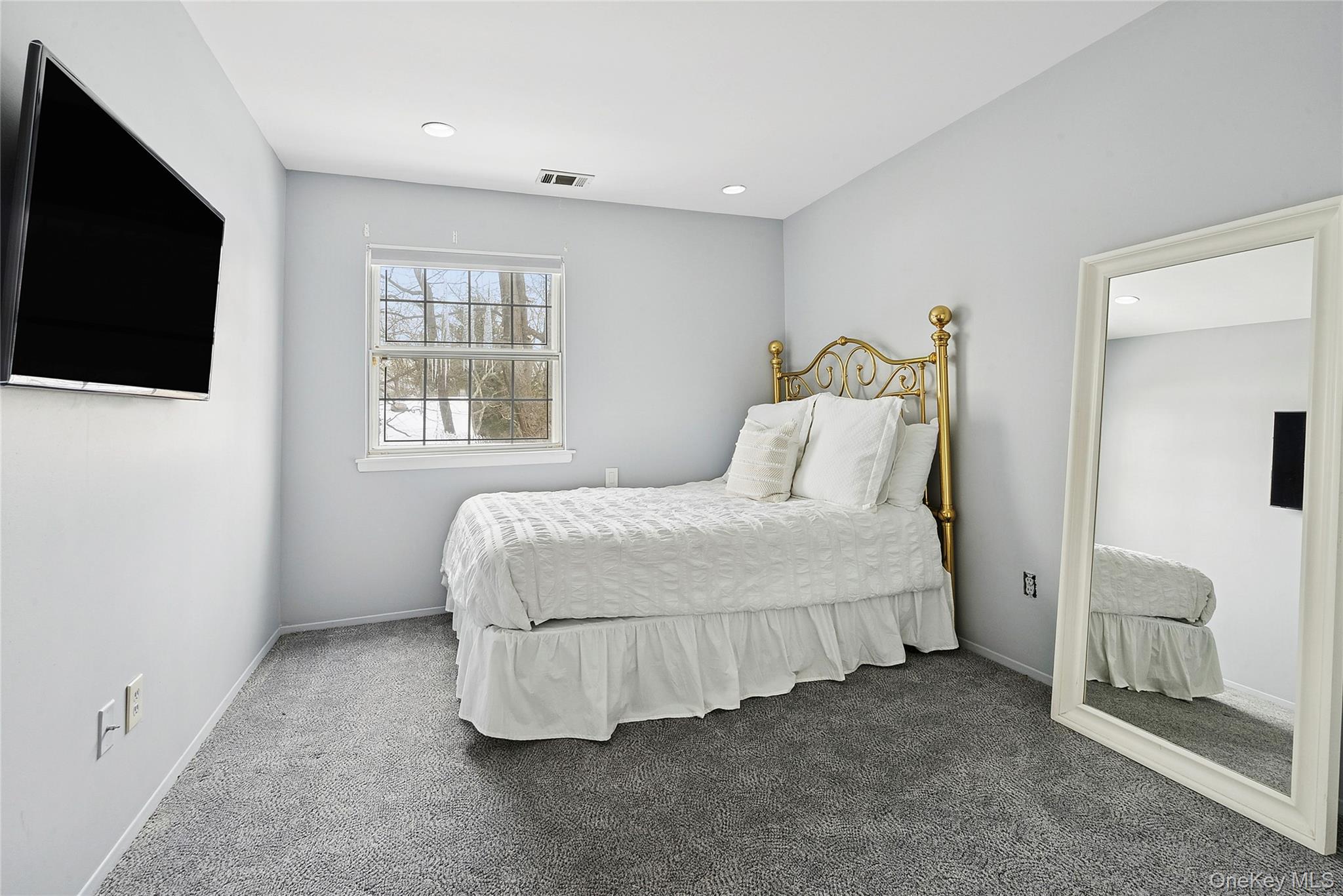 #12 photo, 137 Woodlake Drive, নাসাউ কাউন্টি Woodbury , NY 11797