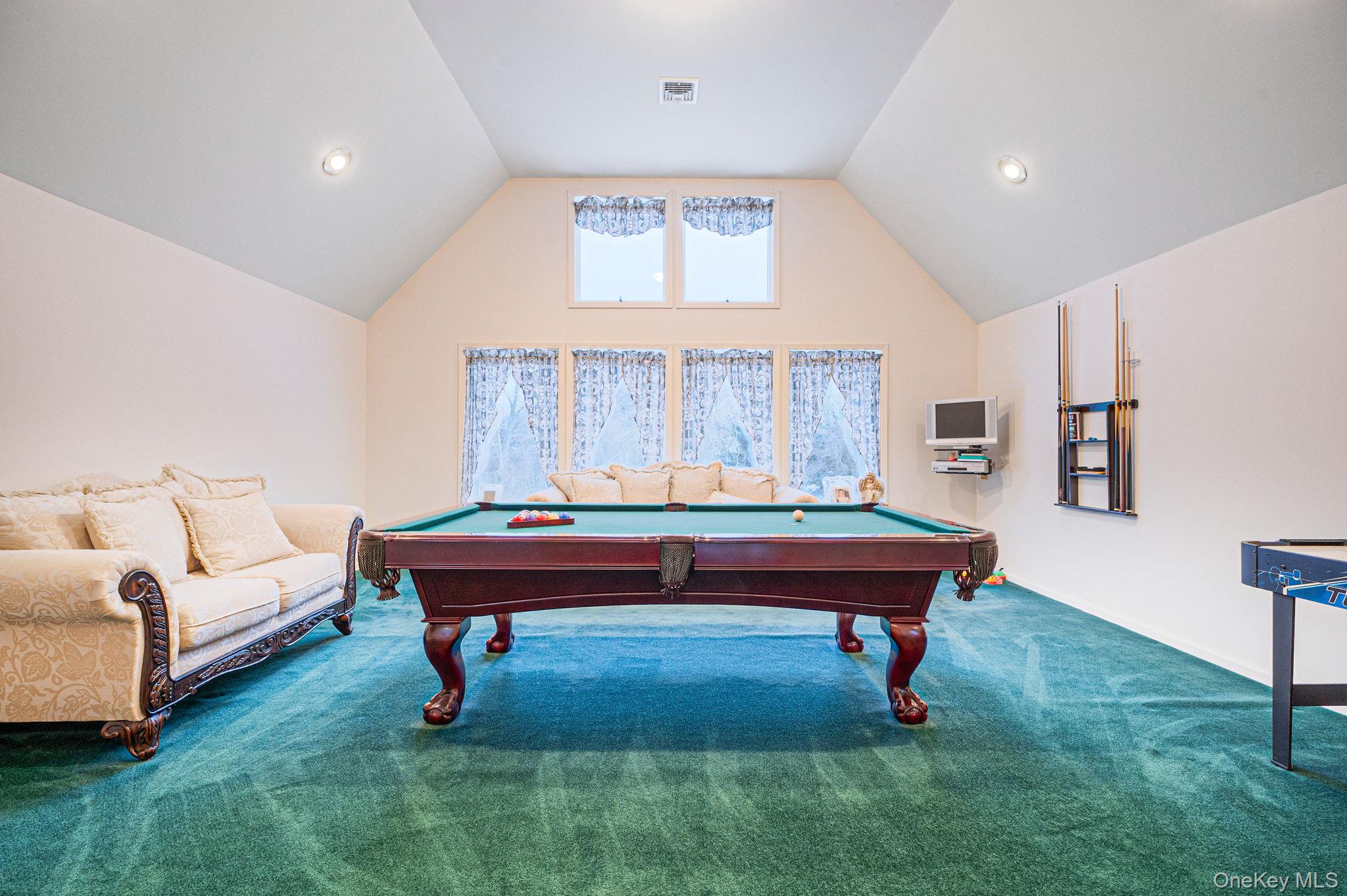 #16 photo, 3 Moss Creek Lane, East Patchogue , NY 11772