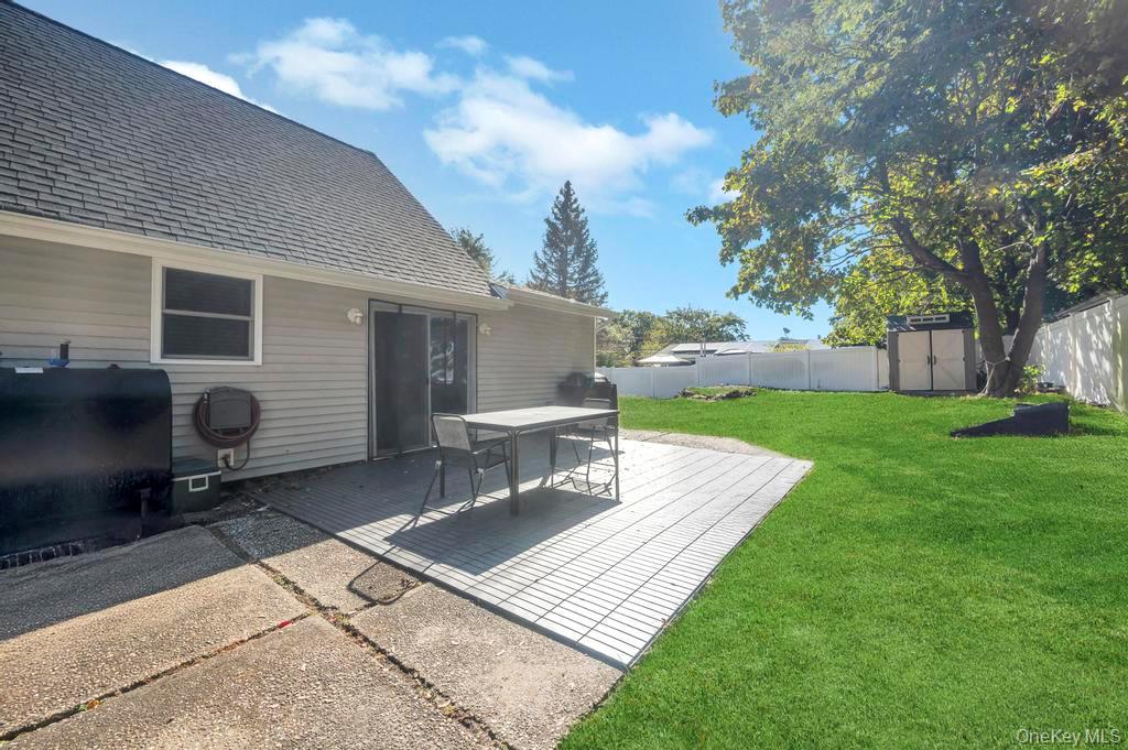 #7 photo, 382 Boyle Road, Selden , NY 11784