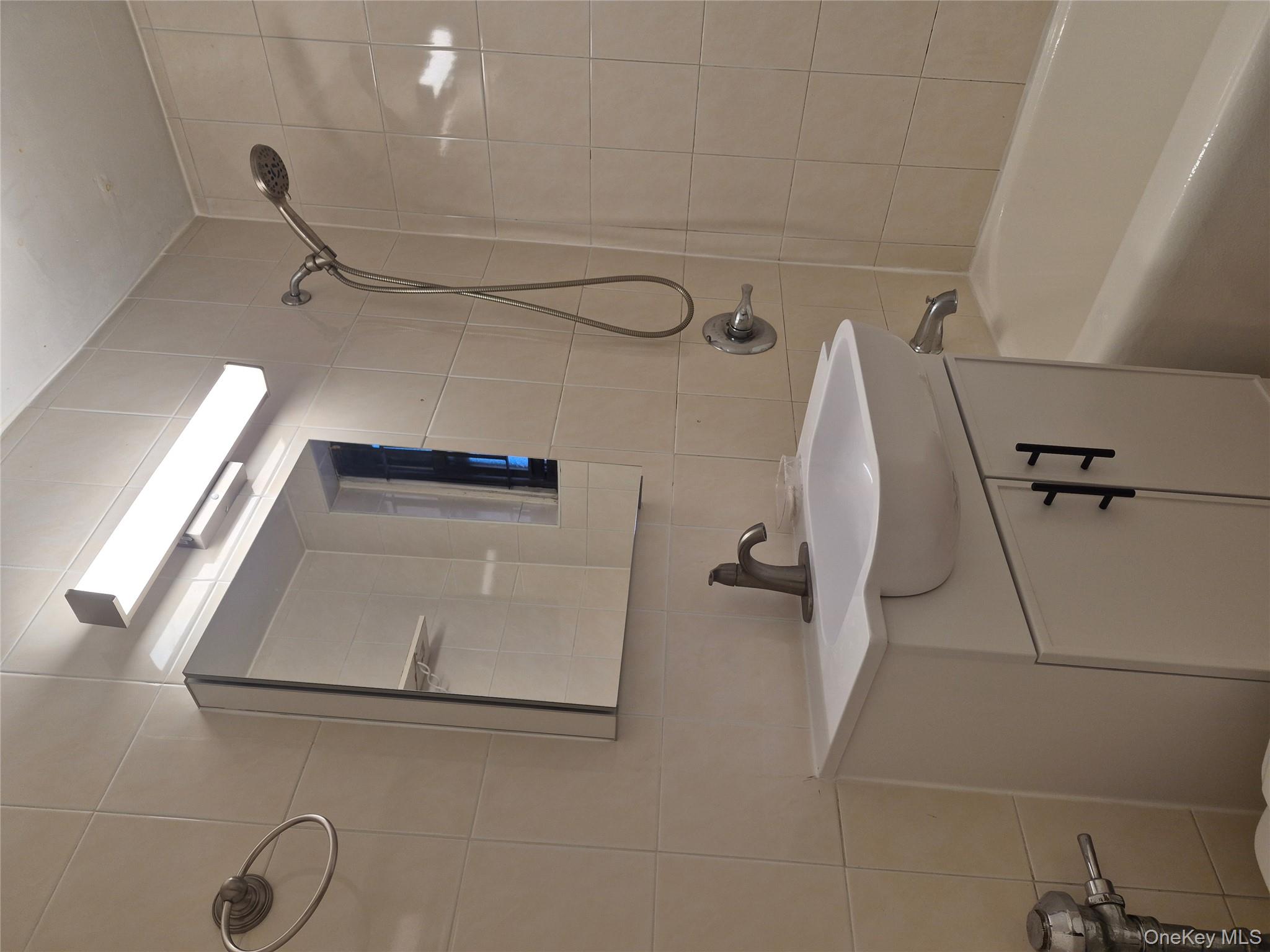 #12 photo, 8604 Grand Avenue, কুইন্‌স Elmhurst , NY 11373