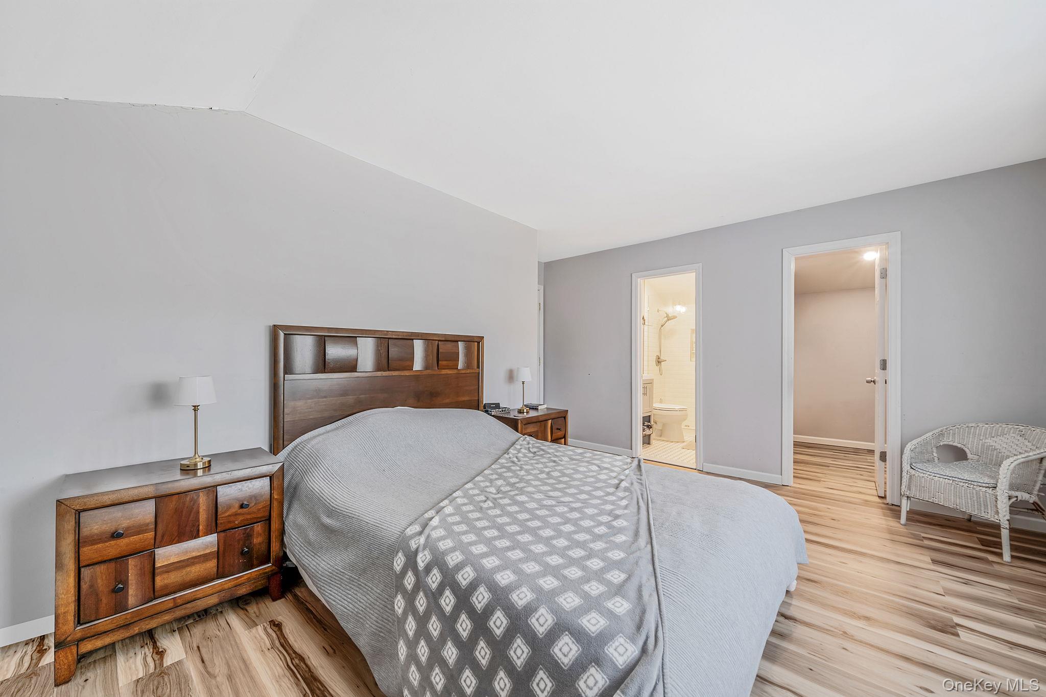 #20 photo, 9 Norway Pine Drive, Medford , NY 11763