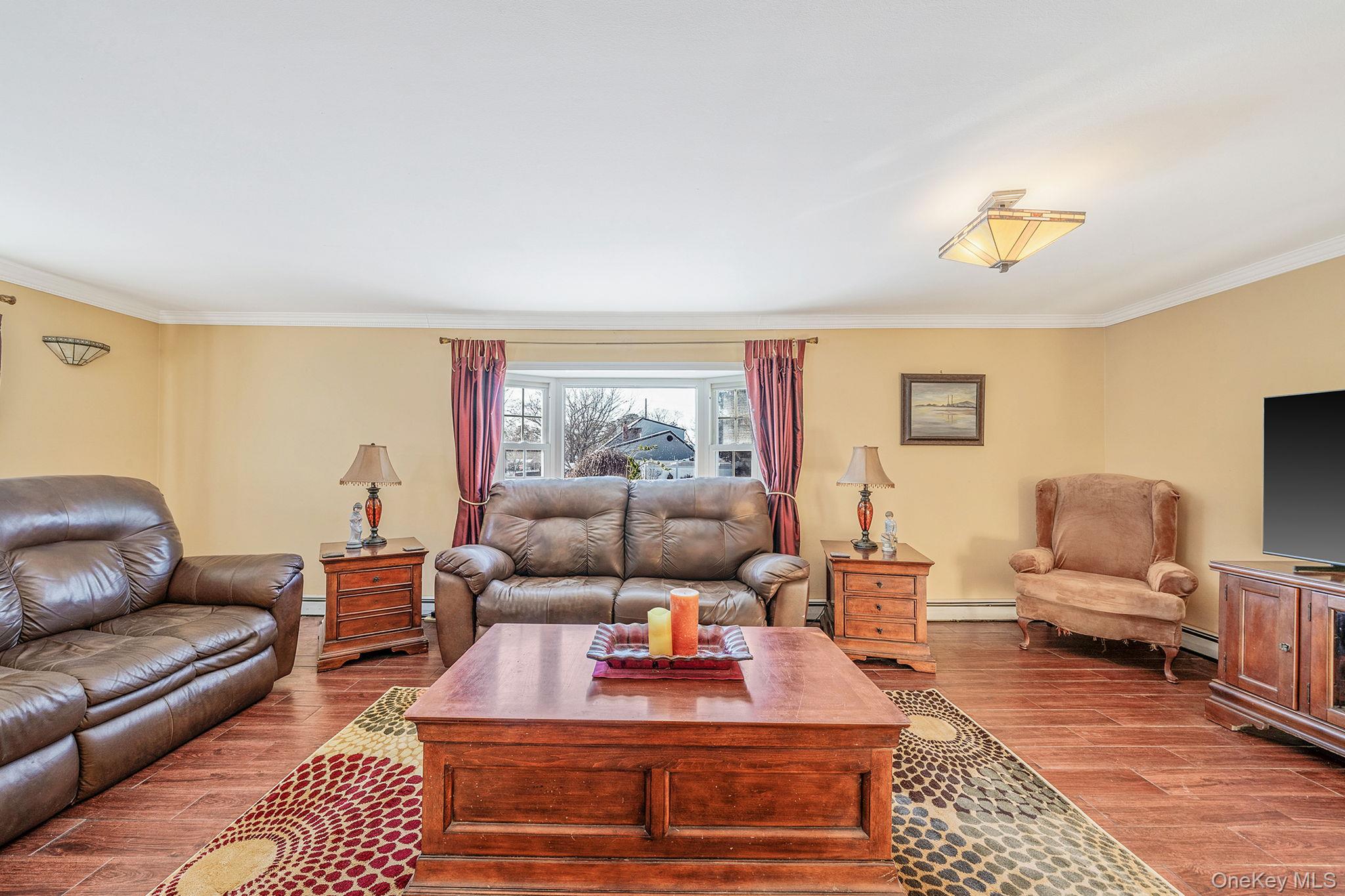 #6 photo, 9 Norway Pine Drive, Medford , NY 11763