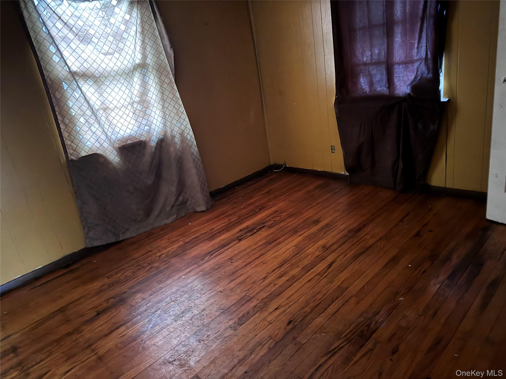 #5 photo, 728 Martin Drive, Uniondale , NY 11553