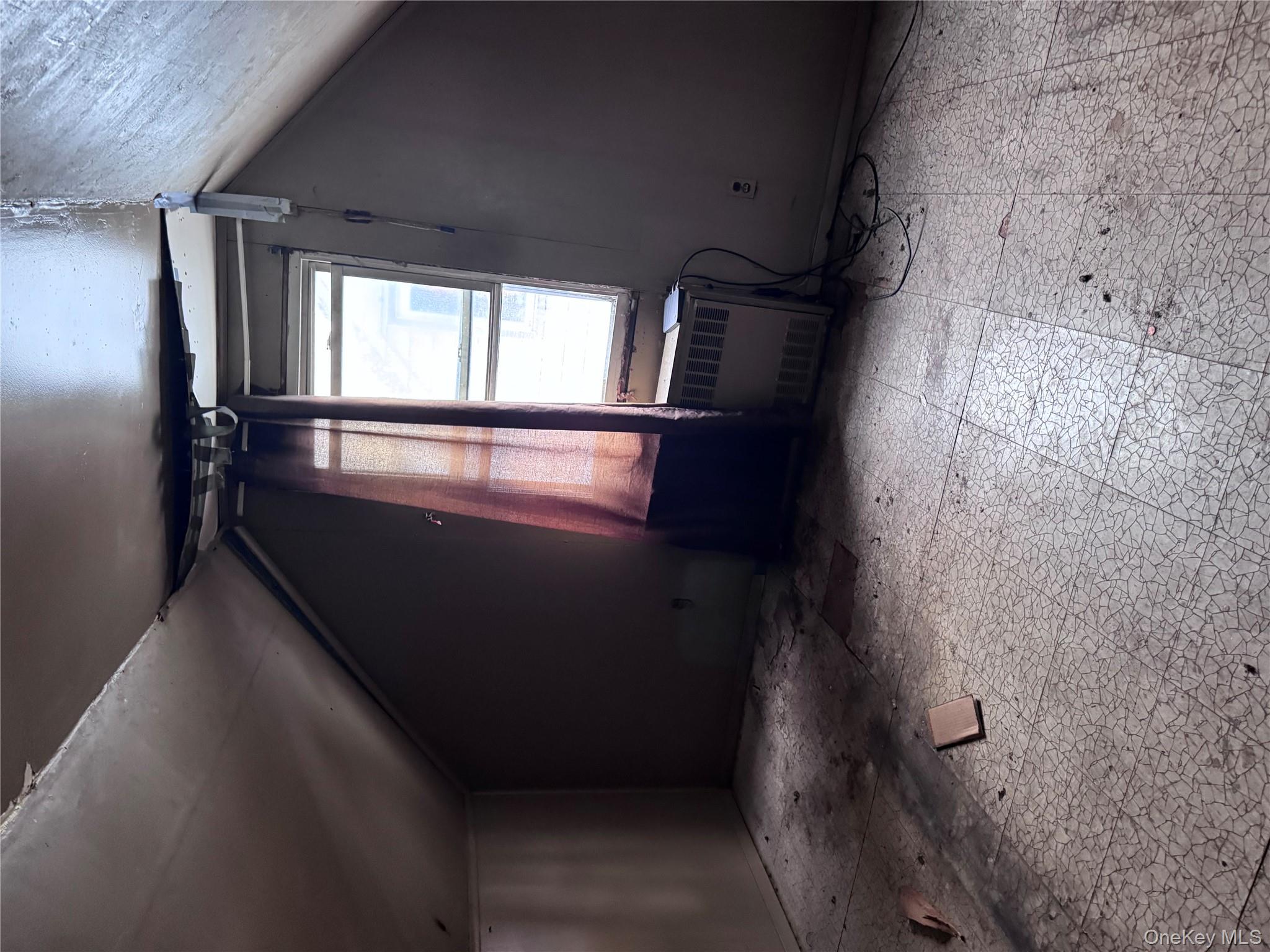 #9 photo, 728 Martin Drive, Uniondale , NY 11553