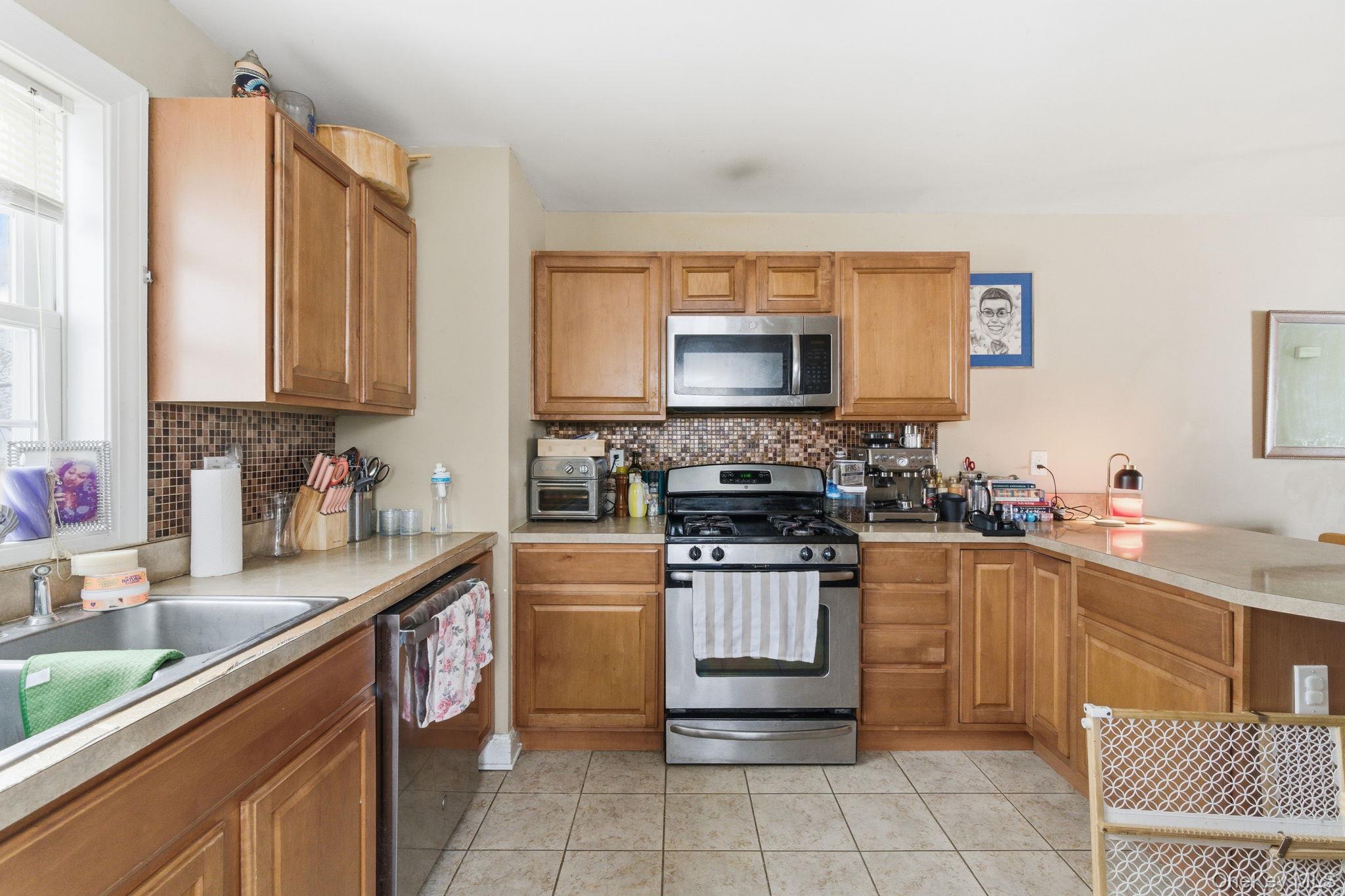 #2 photo, 64 Wenliss Terrace, Wappingers Falls , NY 12590