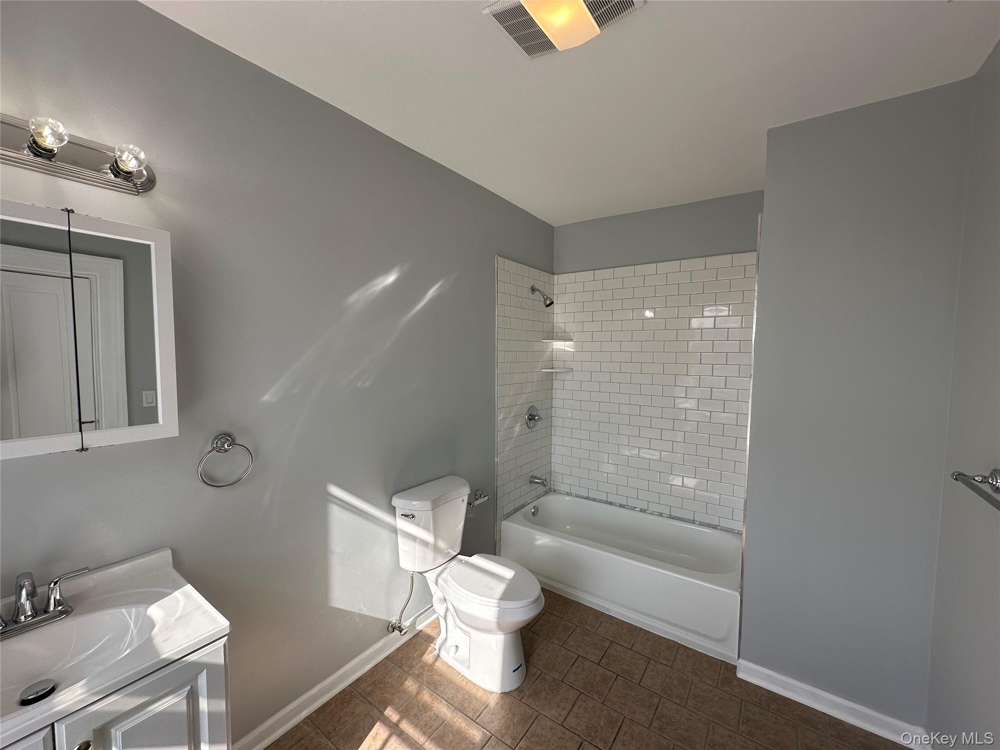 #13 photo, 87 Broadway, 뉴욕주 Newburgh , NY 12550