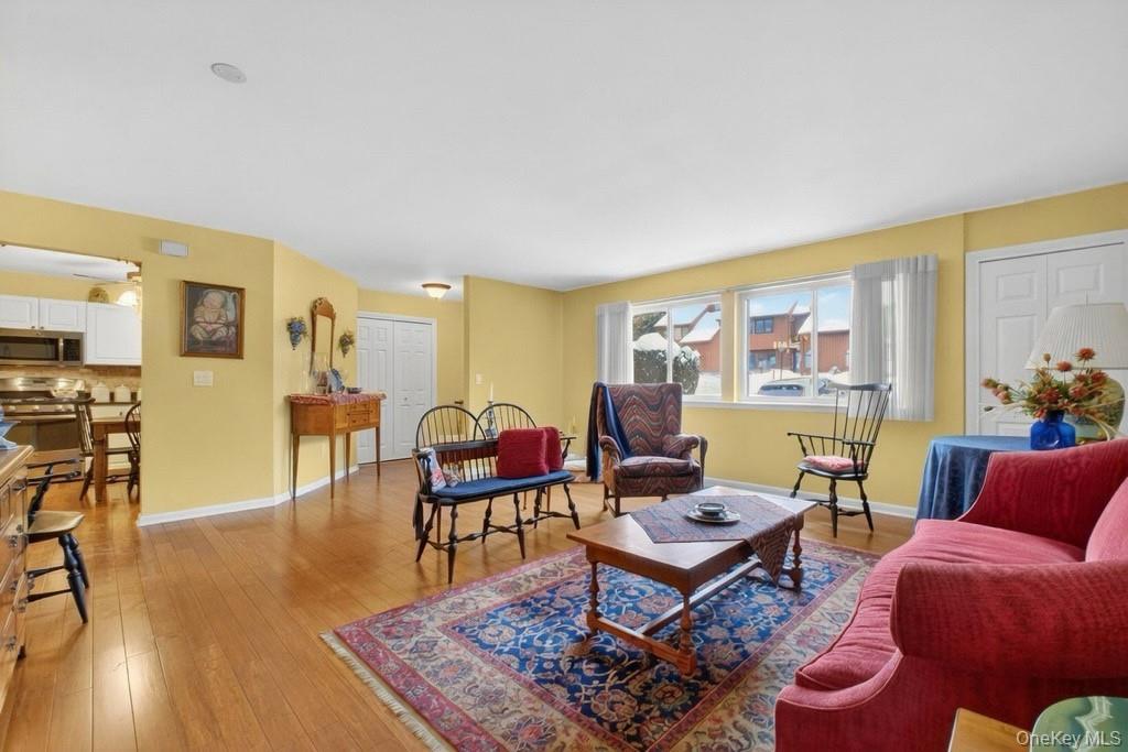 #5 photo, 202 Falcon Court, Poughkeepsie , NY 12603