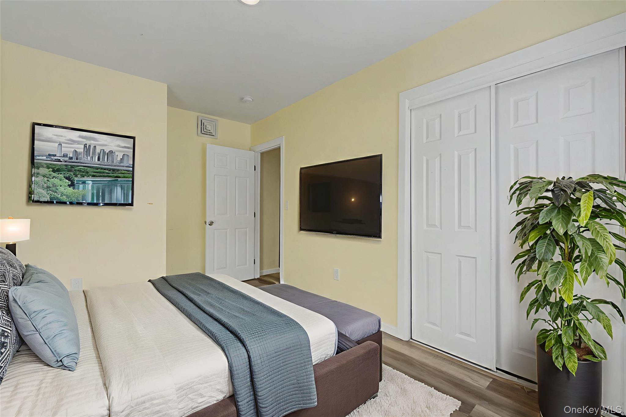 #8 photo, 61 Carson Avenue, Newburgh , NY 12550