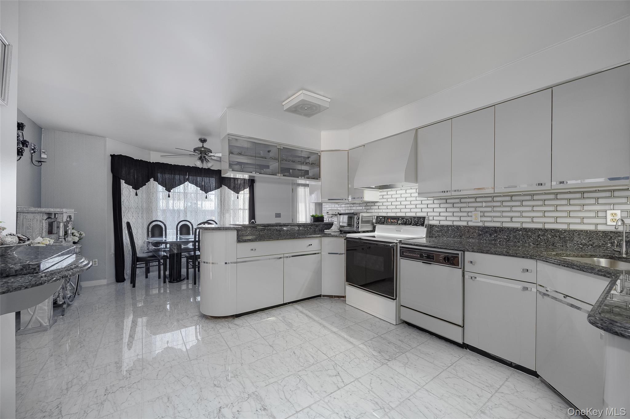 #14 photo, 8 Toms Way, Poughkeepsie , NY 12603