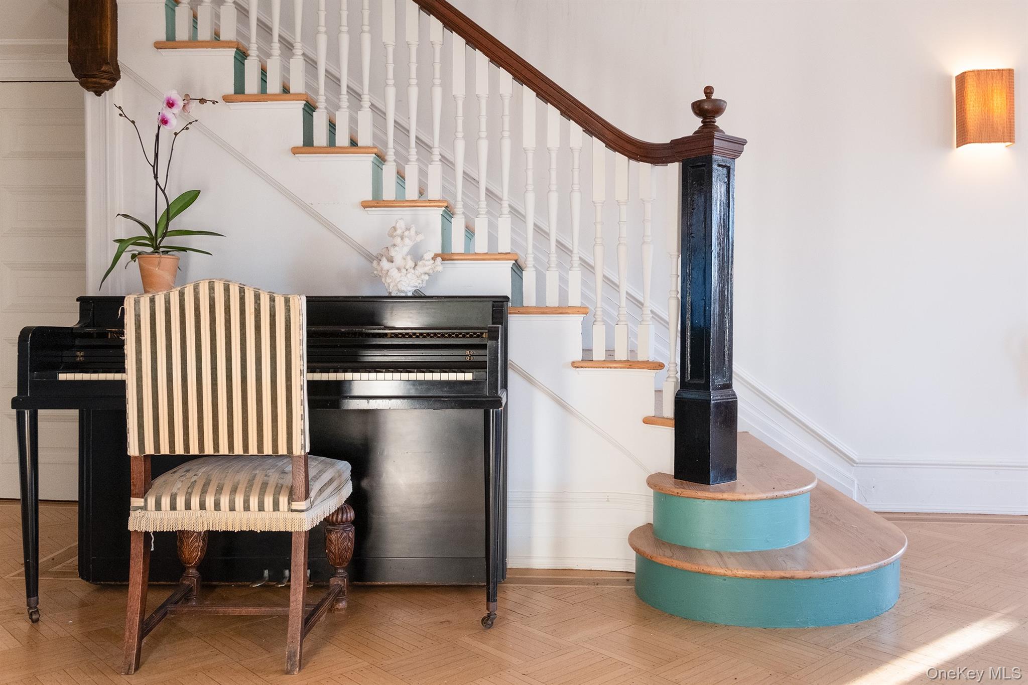 #3 photo, 10 Old Route 9, Hyde Park , NY 12580