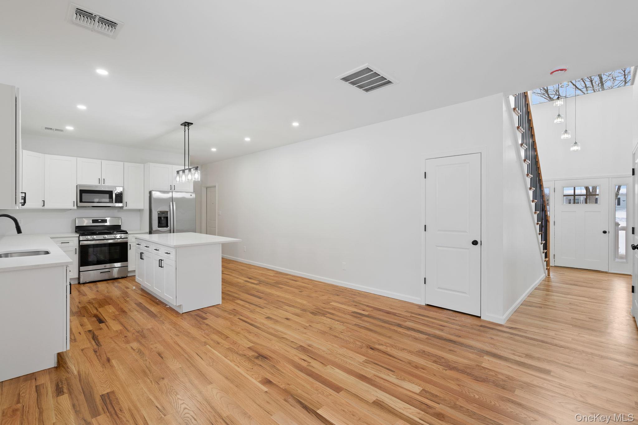 #5 photo, 28 Northern Avenue, Walden , NY 12586