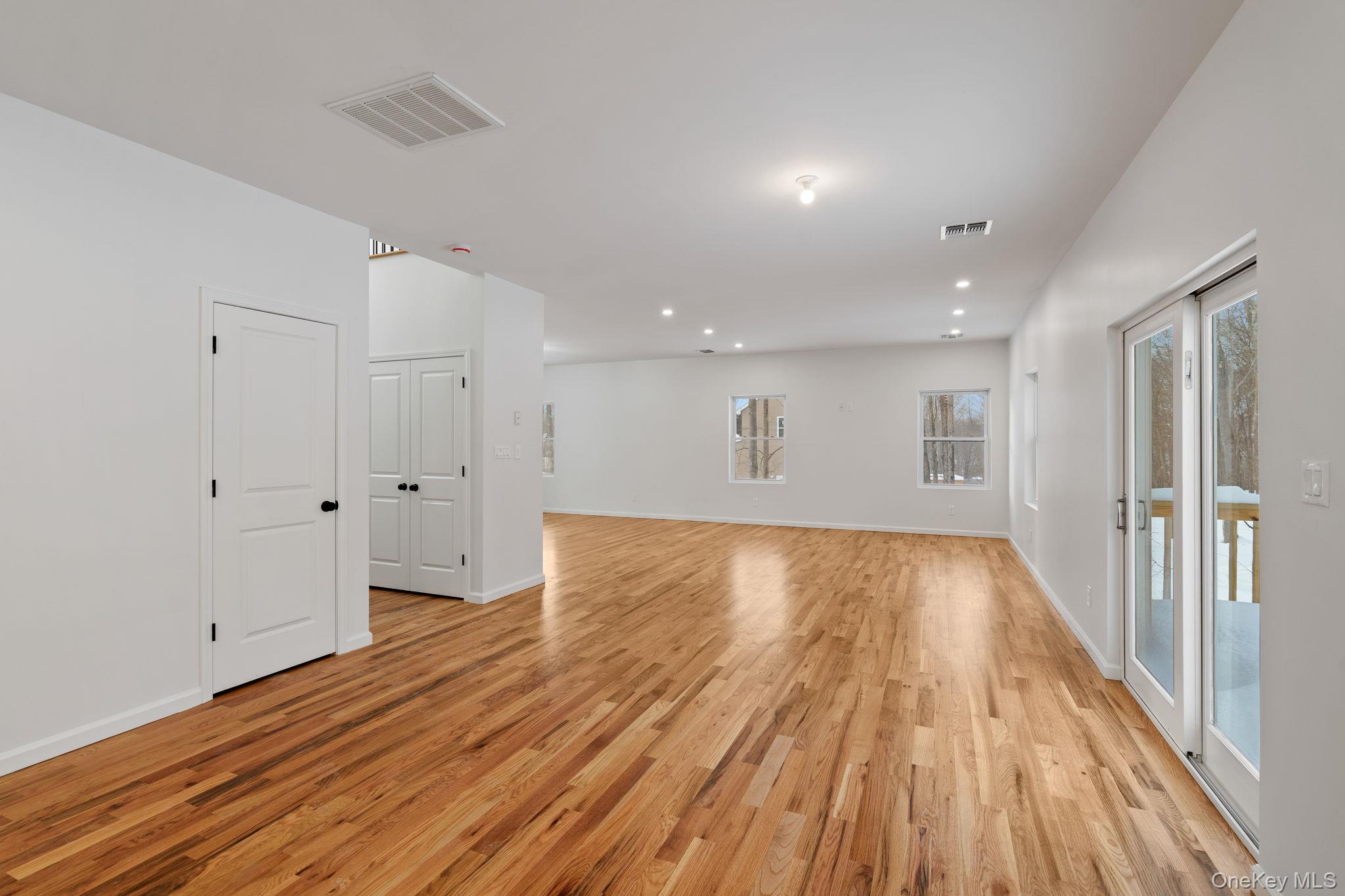 #9 photo, 28 Northern Avenue, Walden , NY 12586