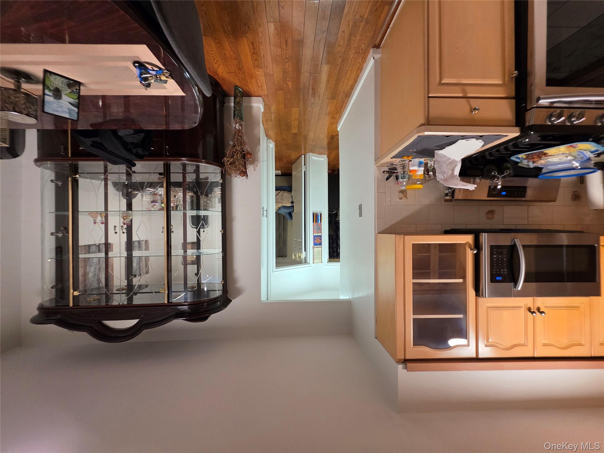 #6 photo, 2928 Wilson Avenue, Bronx , NY 10469