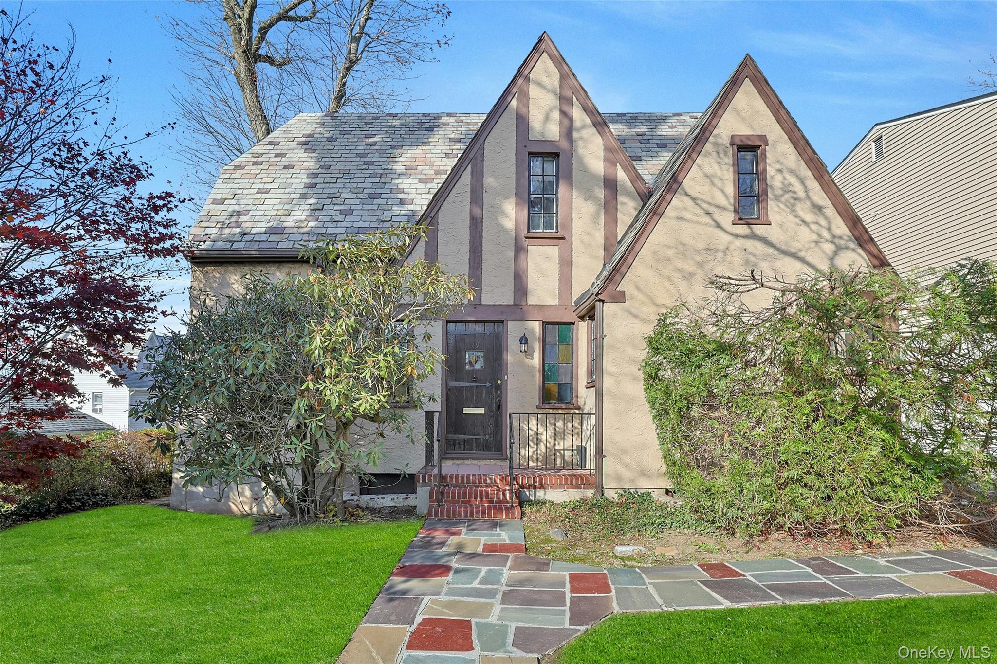 #1 photo, 19 Surrey Lane, Yonkers , NY 10710