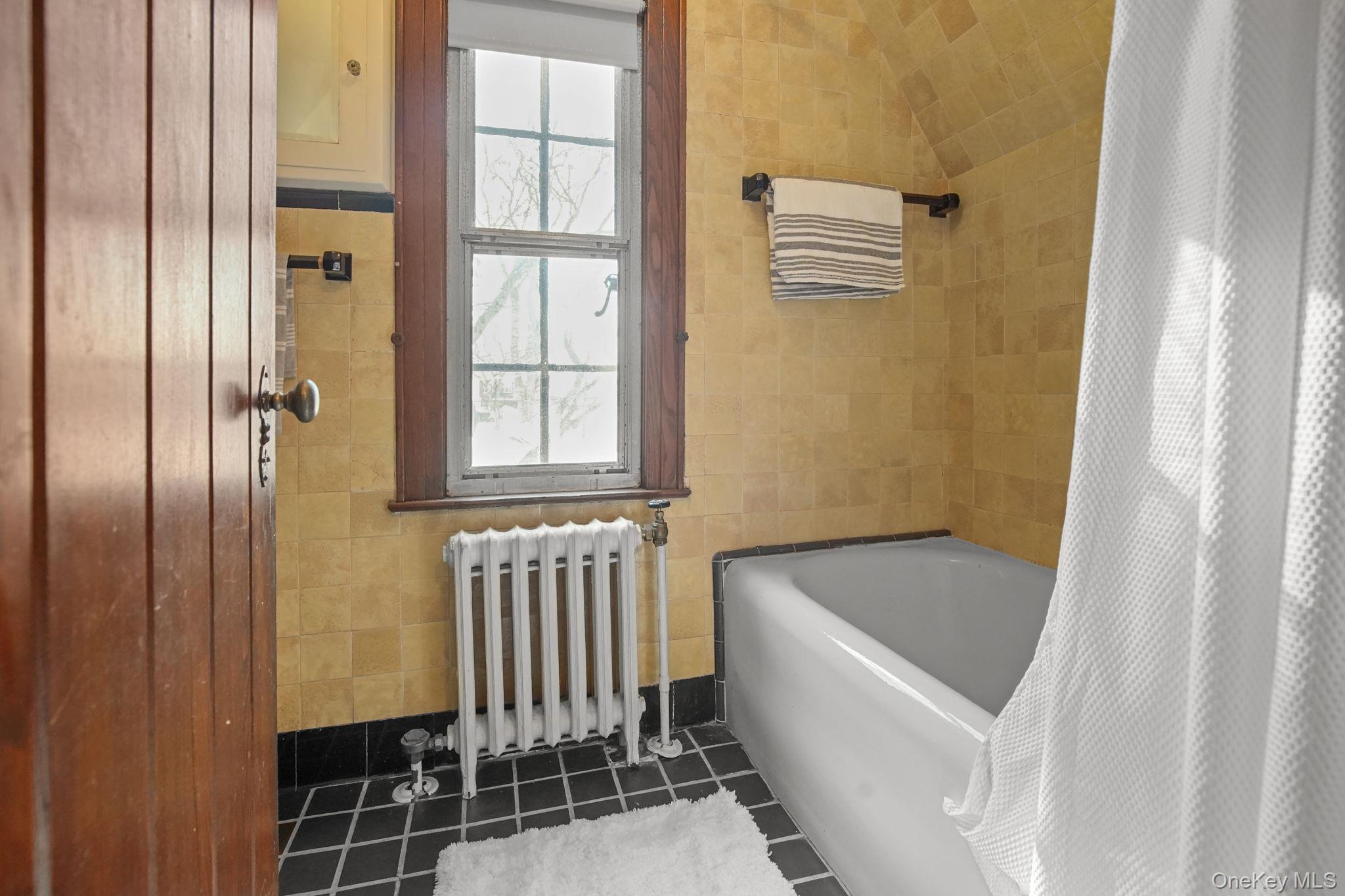 #19 photo, 19 Surrey Lane, Yonkers , NY 10710