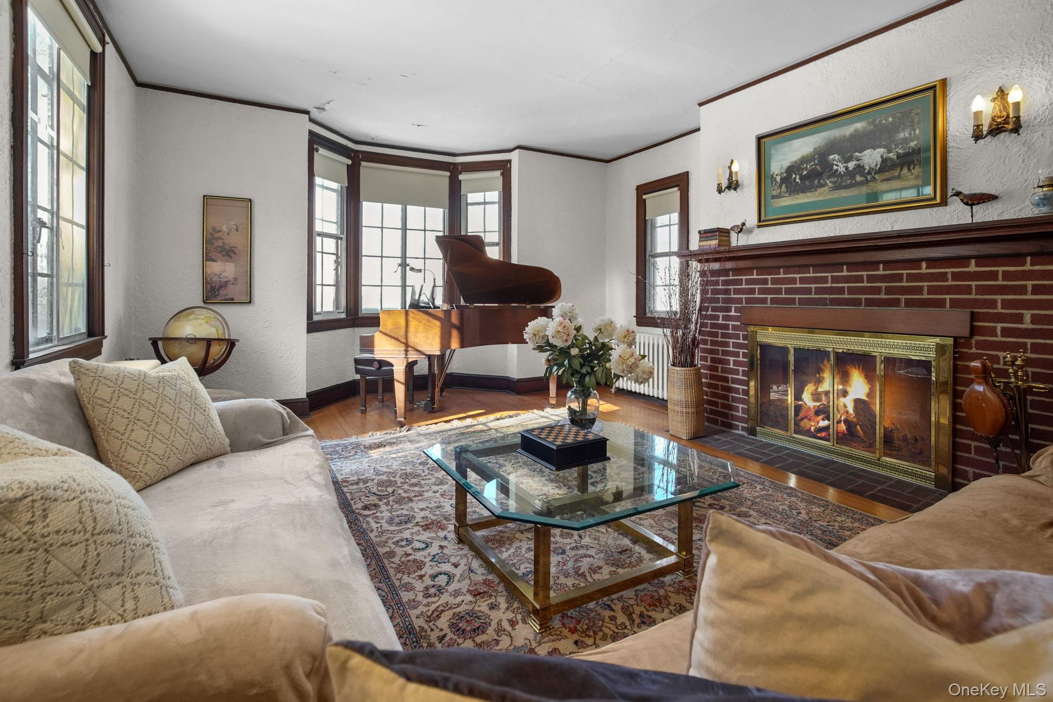 #4 photo, 19 Surrey Lane, Yonkers , NY 10710