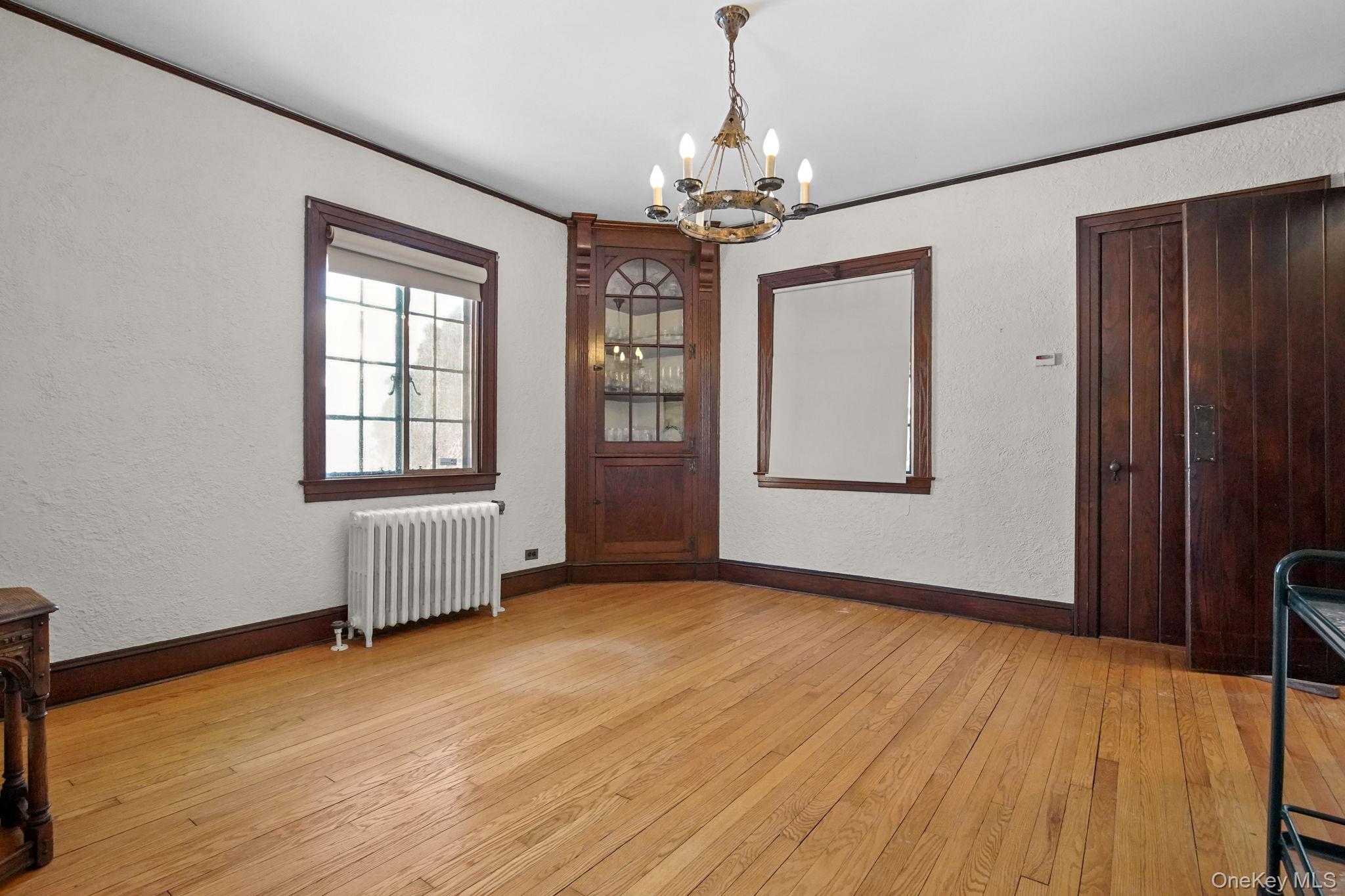 #8 photo, 19 Surrey Lane, Yonkers , NY 10710