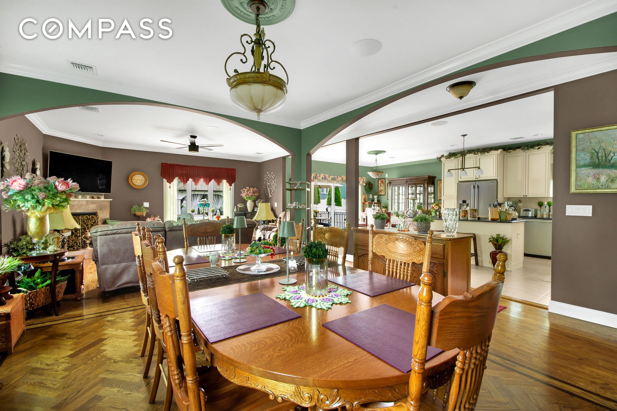 #11 photo, 909 Jewett Avenue, New York City , NY 10314