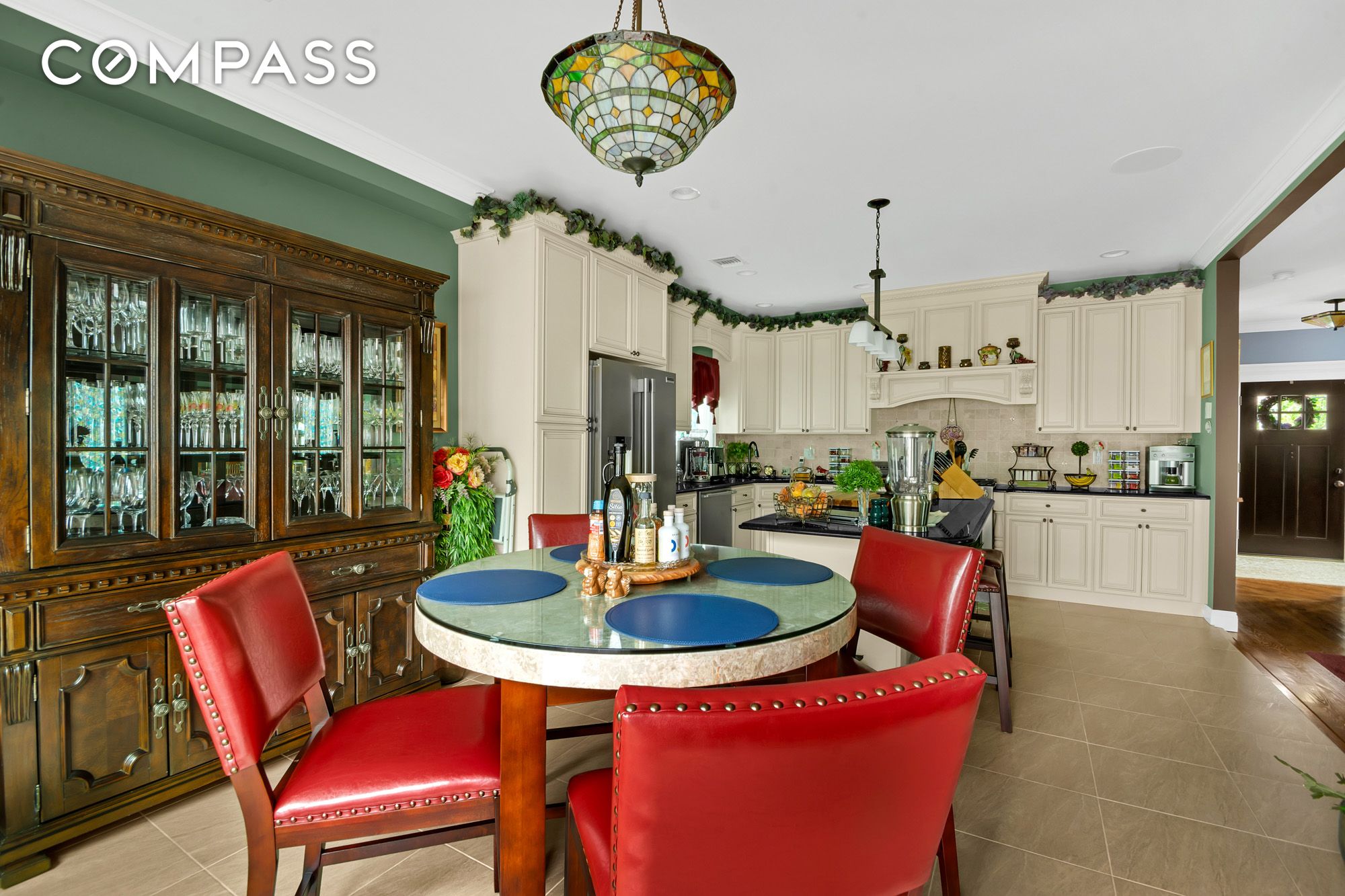 #14 photo, 909 Jewett Avenue, New York City , NY 10314