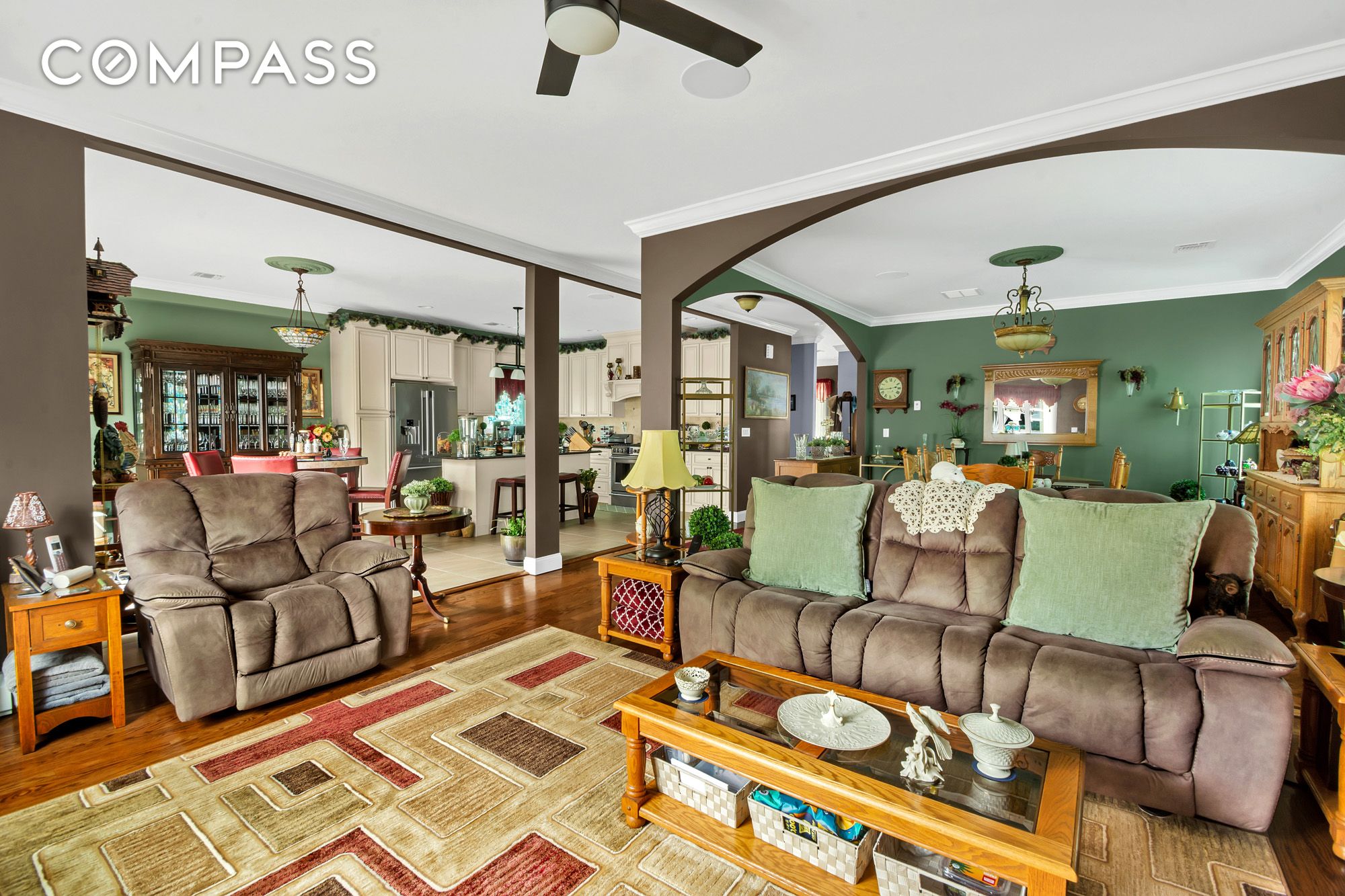 #9 photo, 909 Jewett Avenue, New York City , NY 10314