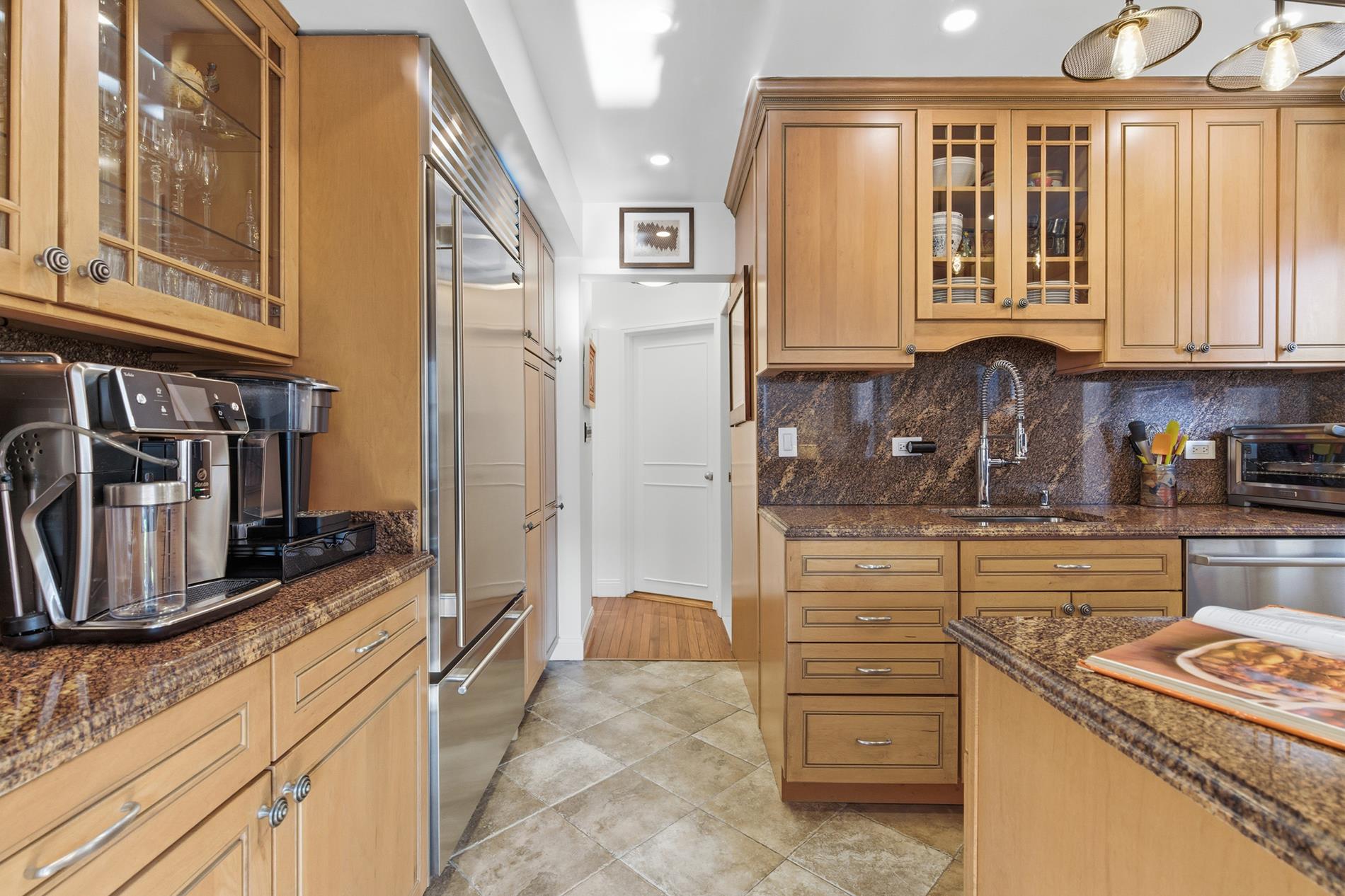 #17 photo, 30 E 9th Street, मैनहटन Greenwich Village , NY 10003