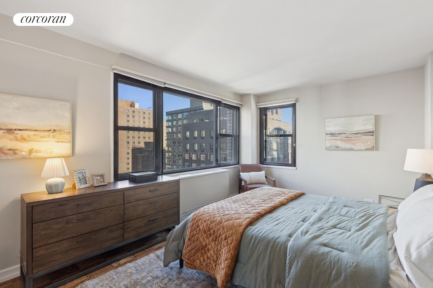 #10 photo, 115 E 9TH Street, ম্যানহাটন East Village , NY 10003