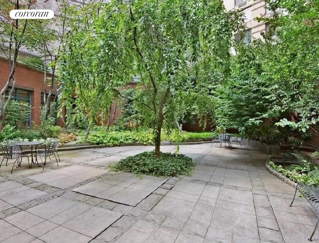 #16 photo, 21 S END Avenue, Battery Park City , NY 10280
