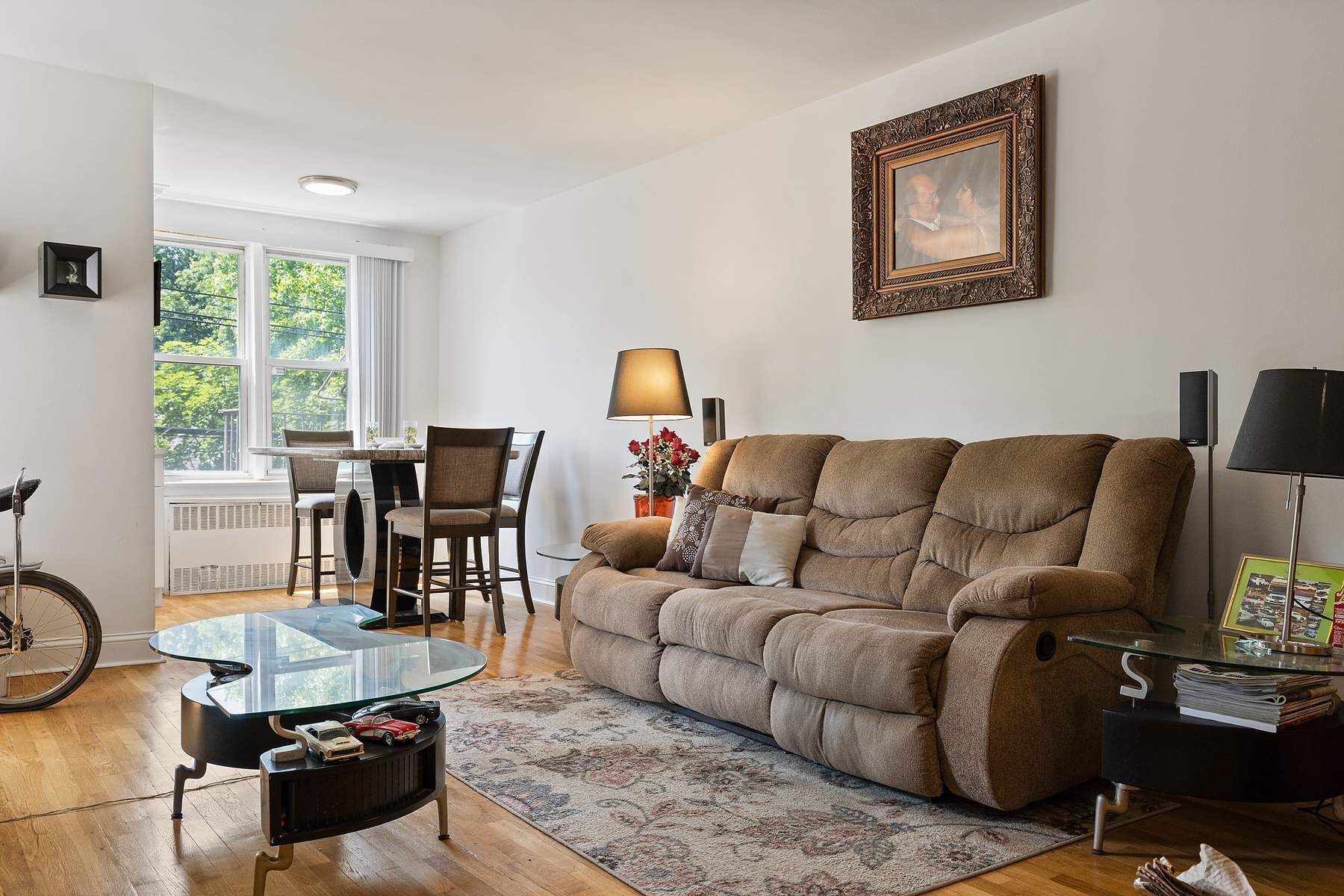 #2 photo, 205 E 238th Street, ব্রঙ্কস Woodlawn Heights , NY 10470