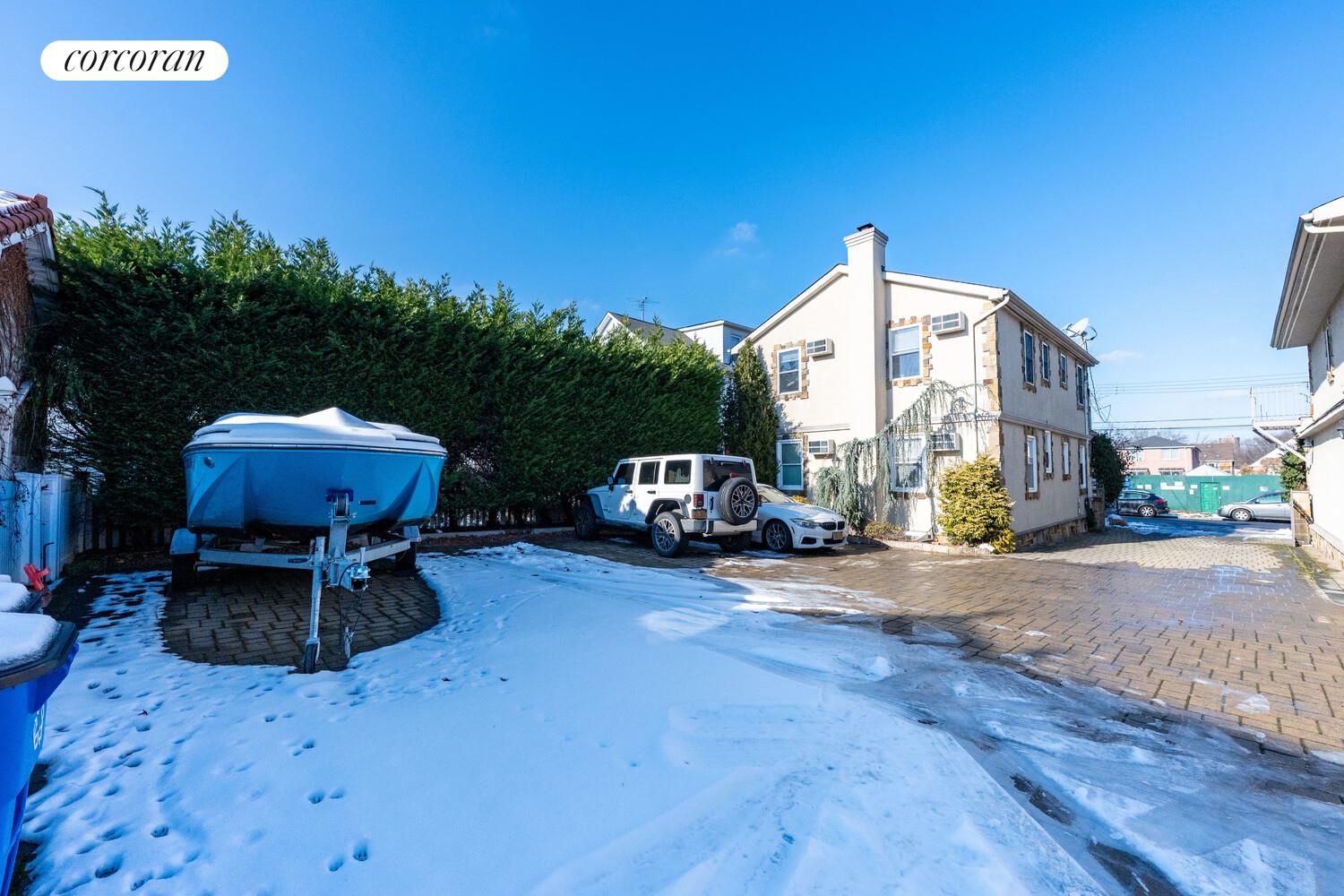 #10 photo, 162-16 77TH Road, Flushing , NY 11366