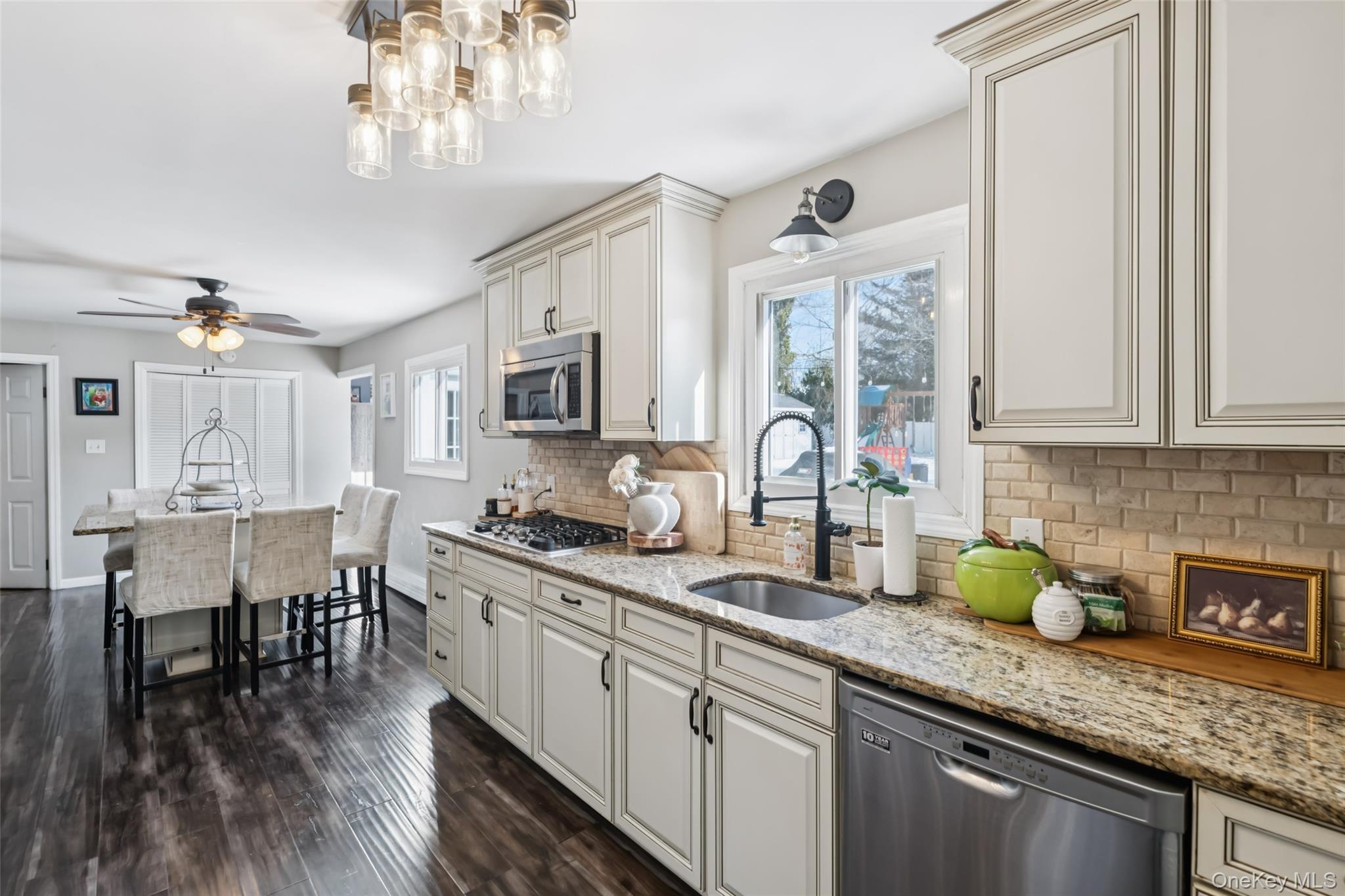 #10 photo, 7 Gary Street, Port Jefferson Station , NY 11776