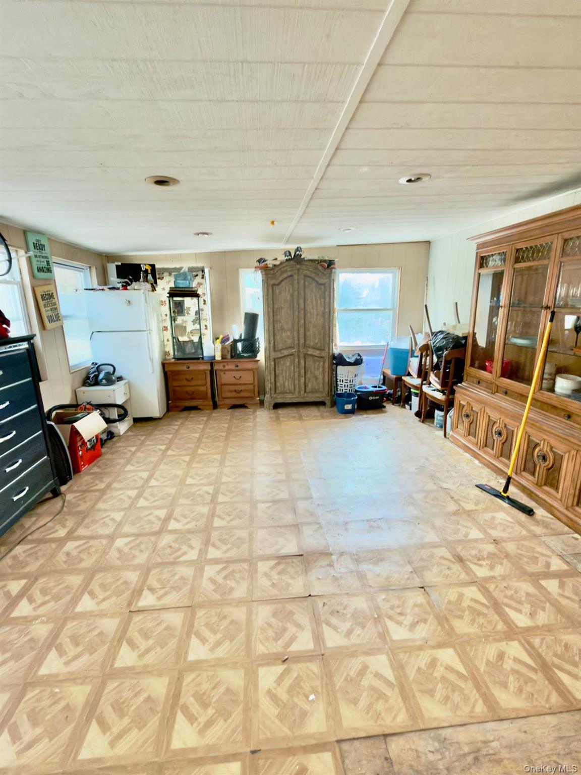 #15 photo, 314 River Road, सफ़ोक काउंटी Shirley , NY 11967