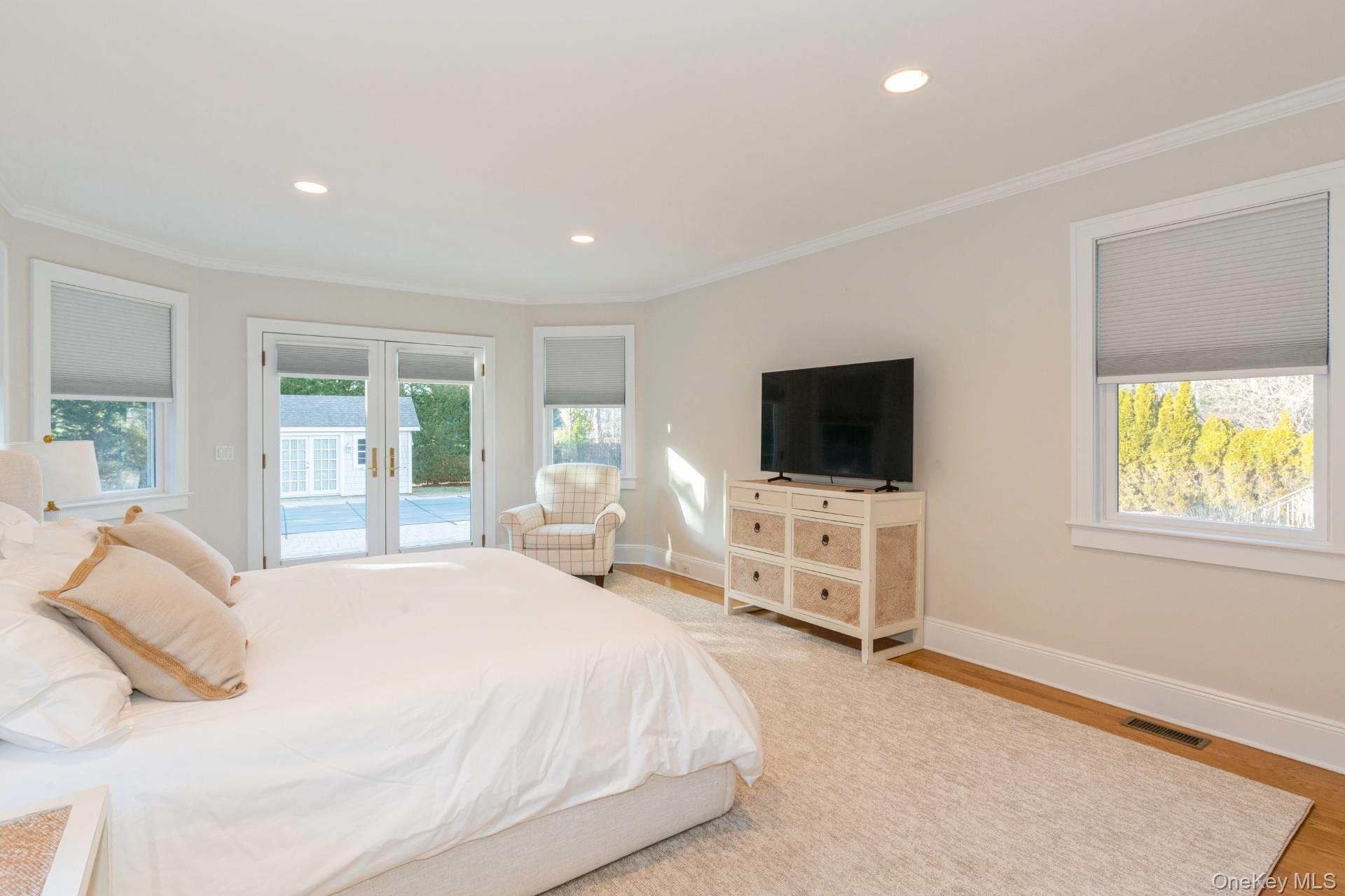 #17 photo, 39 Beach Road, Westhampton Beach , NY 11978