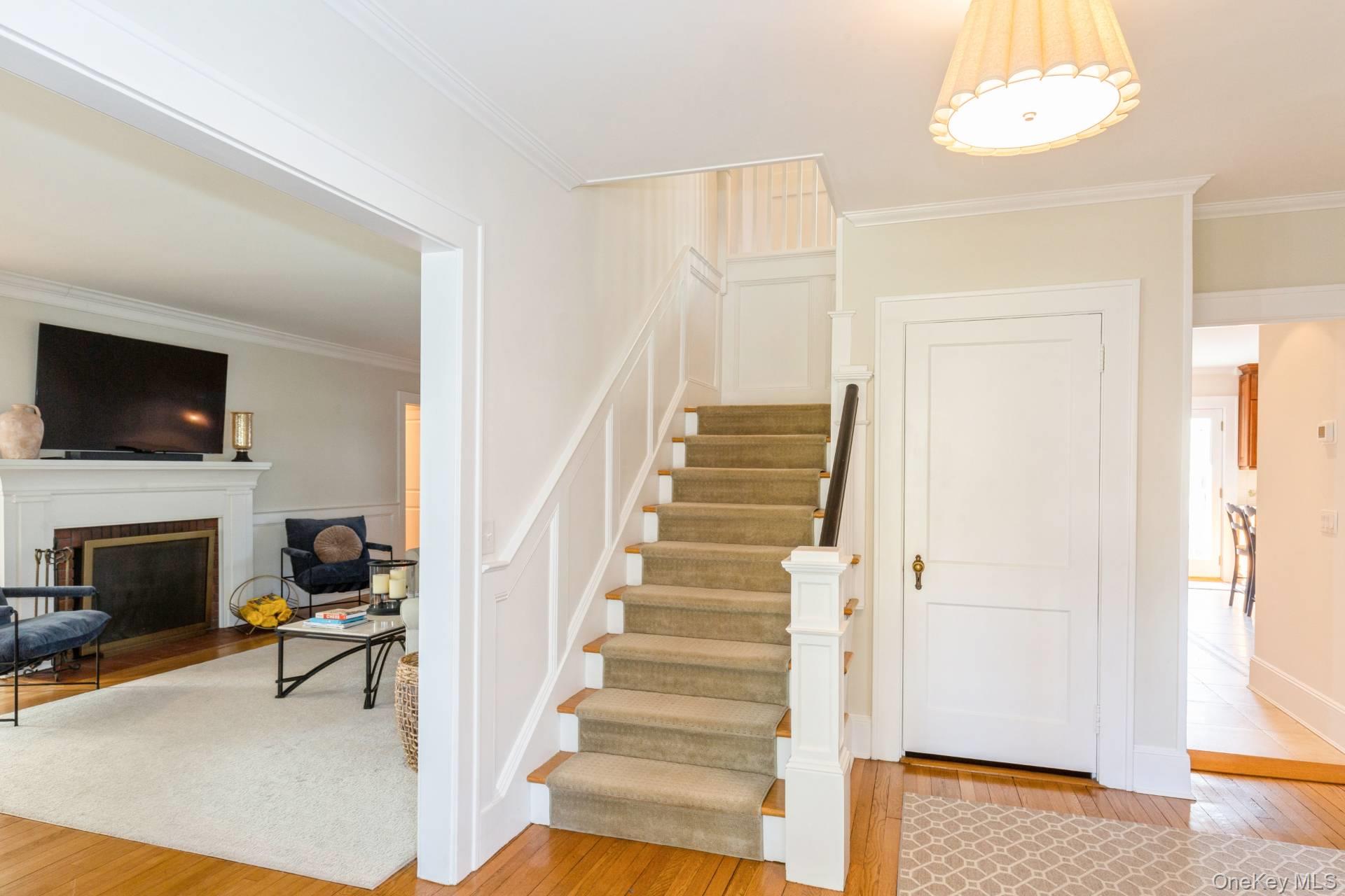 #5 photo, 39 Beach Road, Westhampton Beach , NY 11978