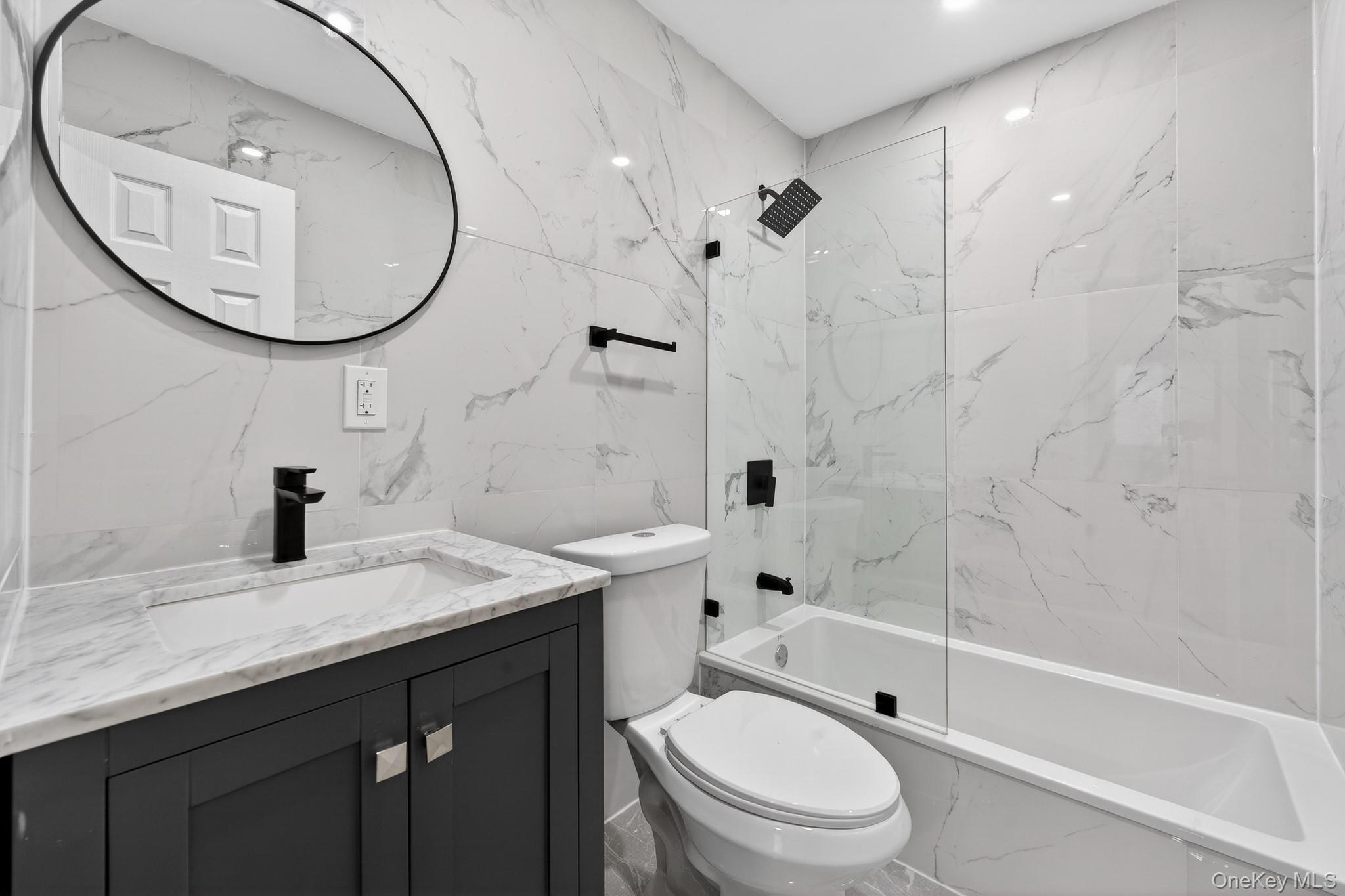 #10 photo, 1167 E 224th Street, Bronx , NY 10466