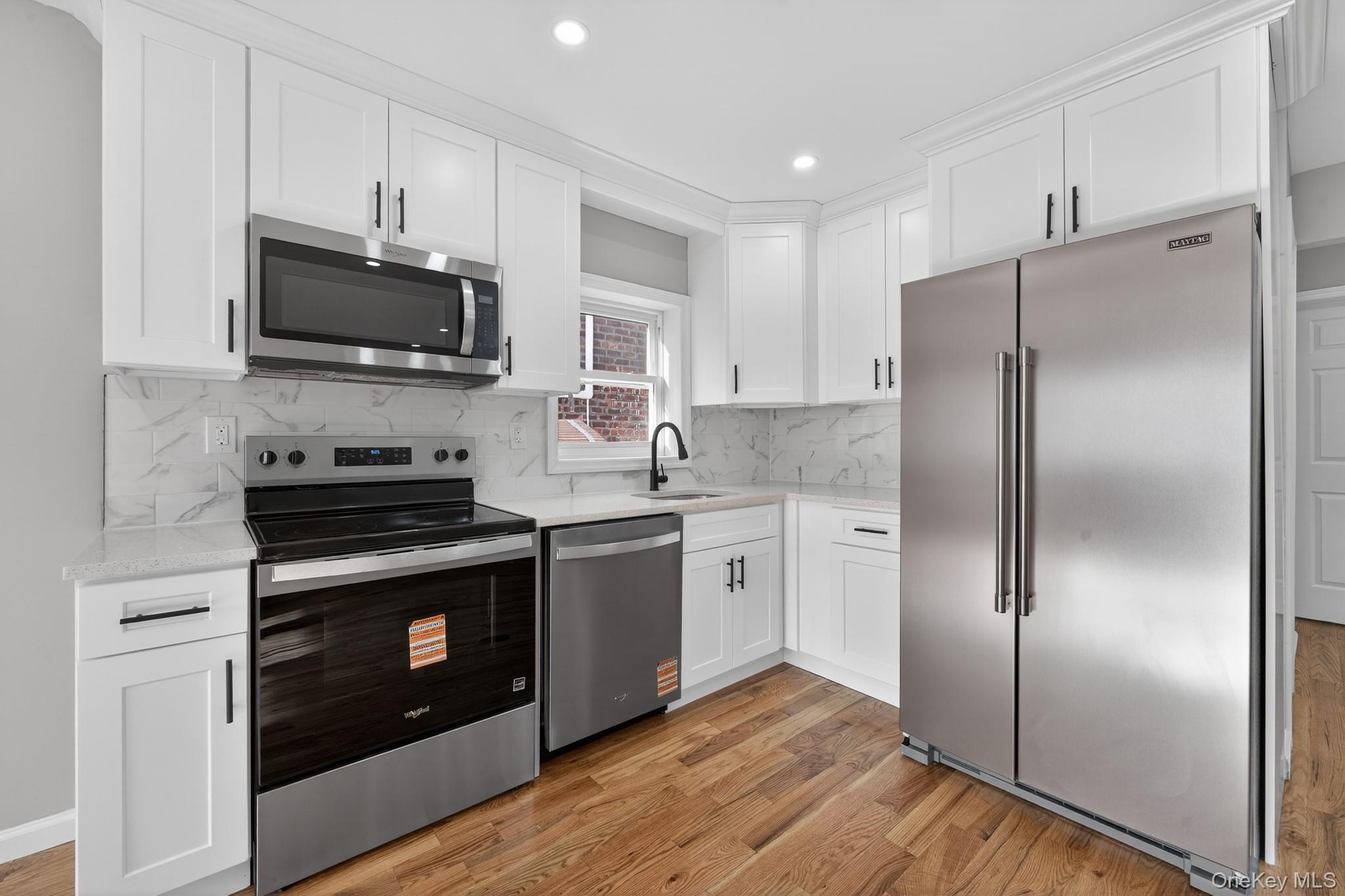 #3 photo, 1167 E 224th Street, Bronx , NY 10466