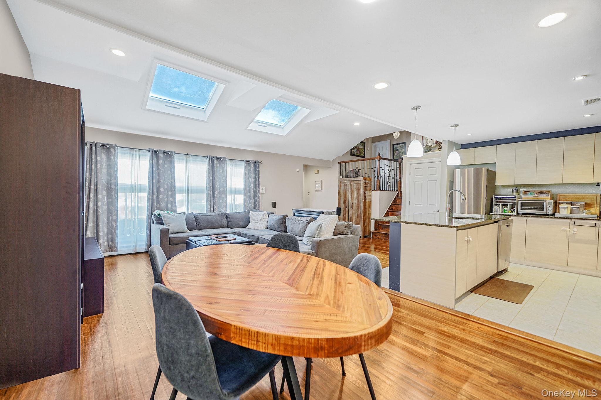 #12 photo, 1384 Dieman Lane, East Meadow , NY 11554