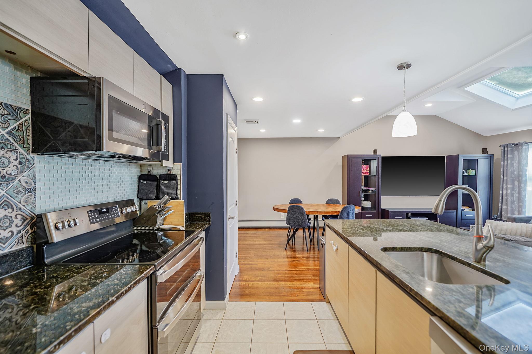 #14 photo, 1384 Dieman Lane, East Meadow , NY 11554