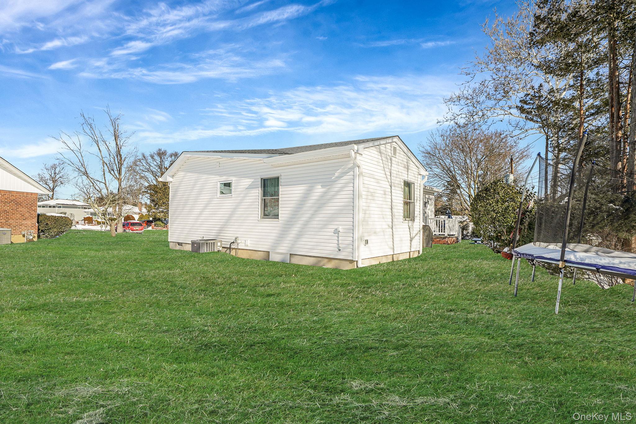 #4 photo, 1384 Dieman Lane, East Meadow , NY 11554