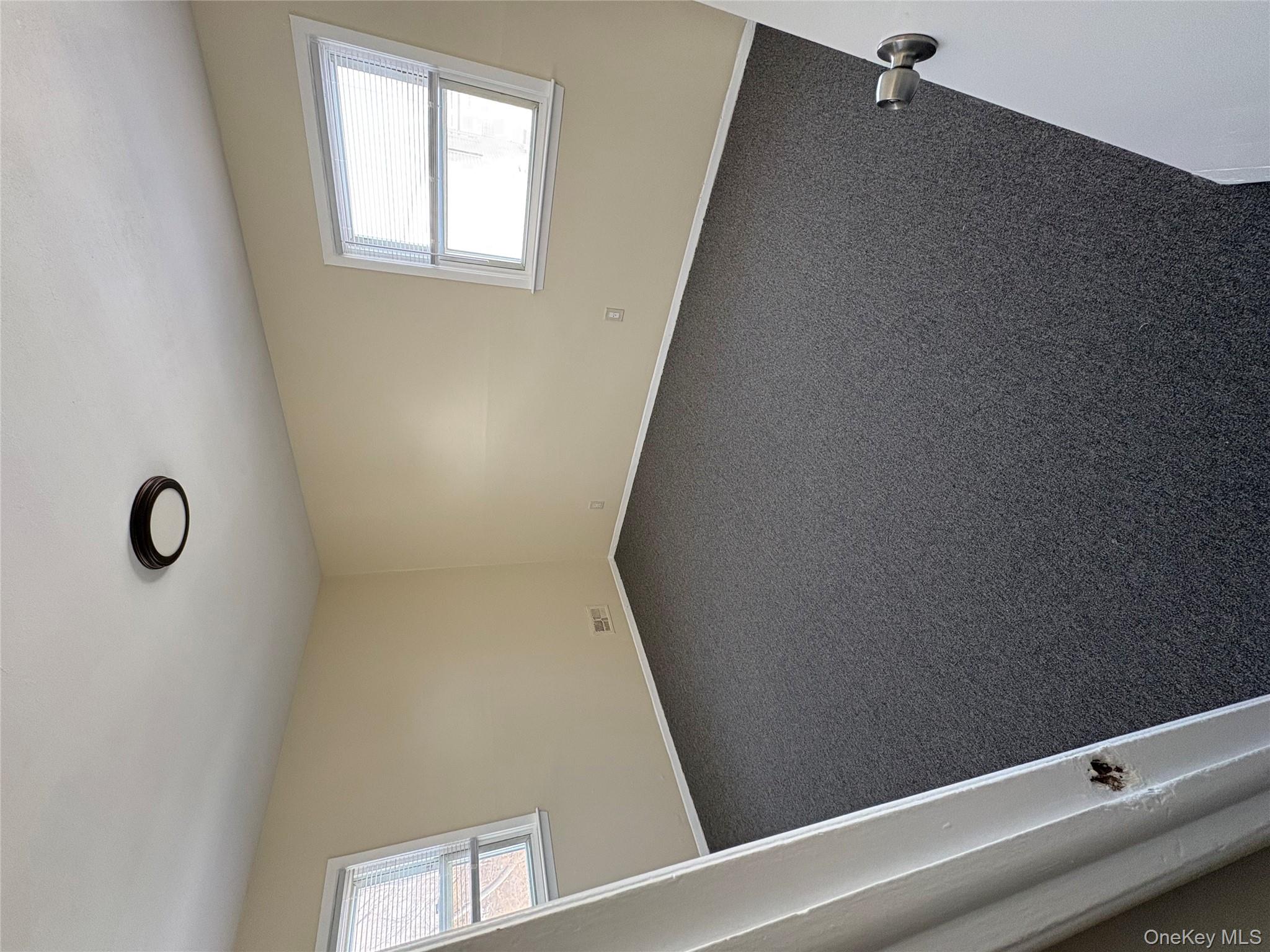 #5 photo, 235-09 147th Drive, קווינס Rosedale , NY 11422